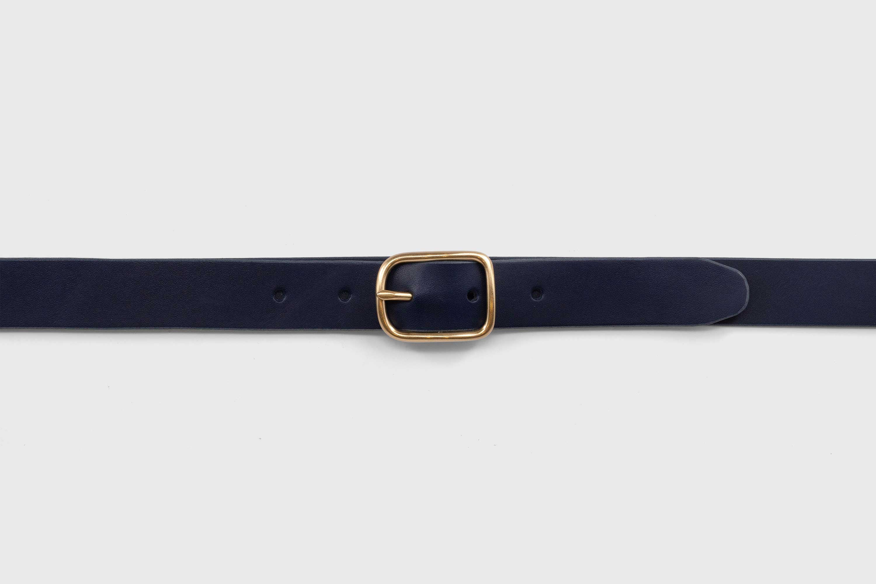 Leather Belt Small Rio Solid Brass Buckle Marine Blue vegetable tanned full grain leather Minimalist Design Atelier Madre Manuel Dreesmann Barcelona