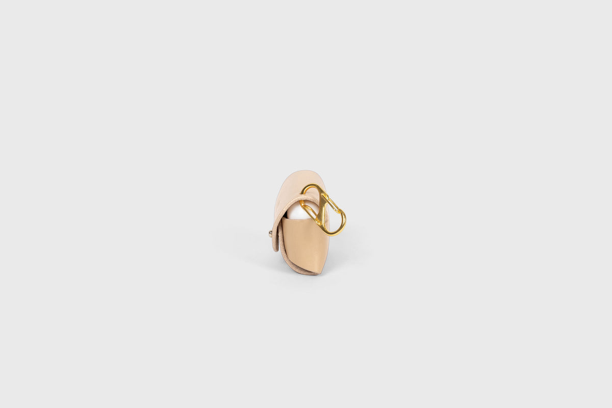 Leather Case Airpods Natural Coloured Pro 1 and 2 generation Atelier Madre Manuel Dreesmann Barcelona 6