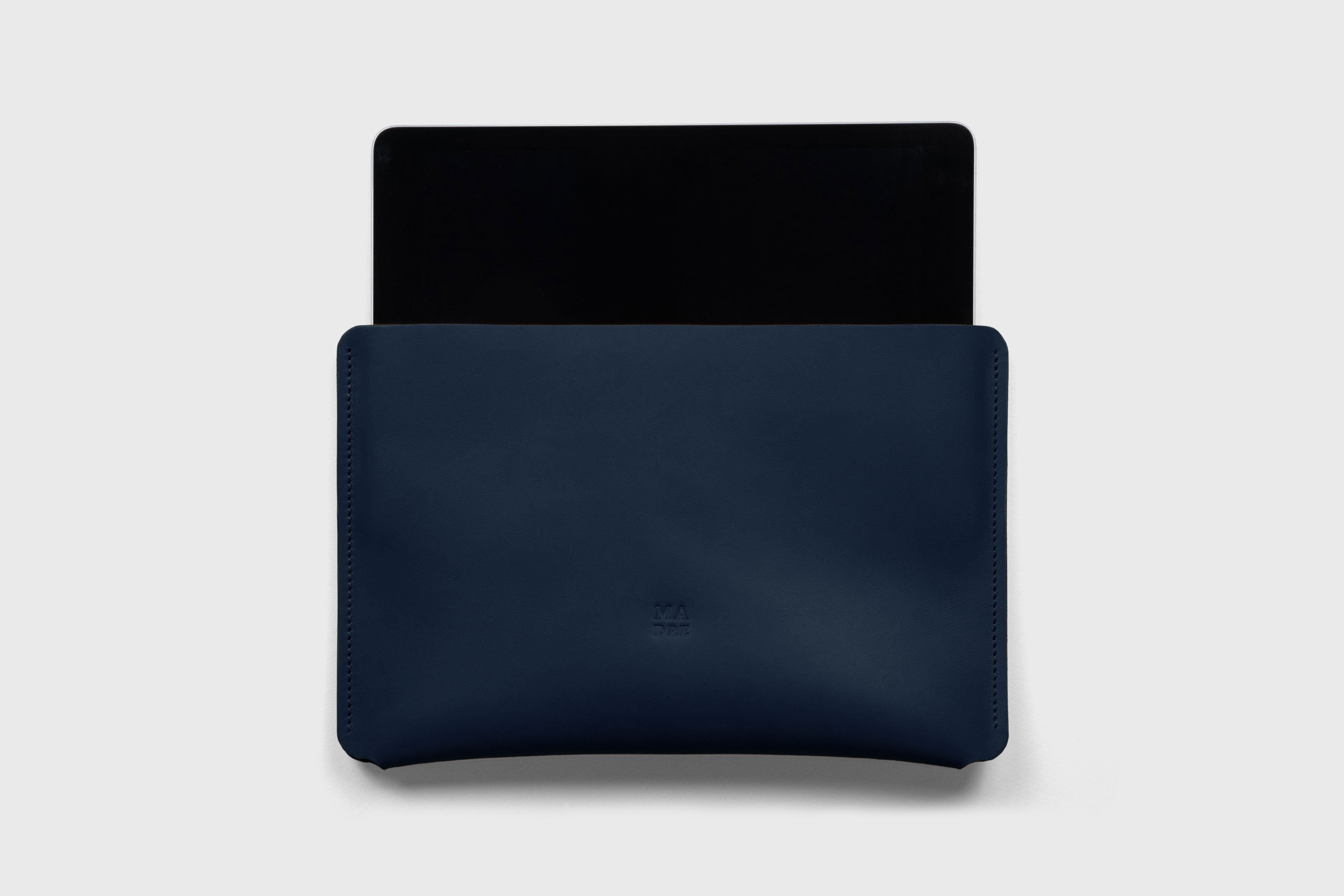 Leather Sleeves for iPad Horizontal Marine Blue Color High Quality Premium Minimalist Modern Design Full Grain Vegetable Tanned Leather Protection Luxury Atelier Madre Manuel Dreesmann Barcelona Spain