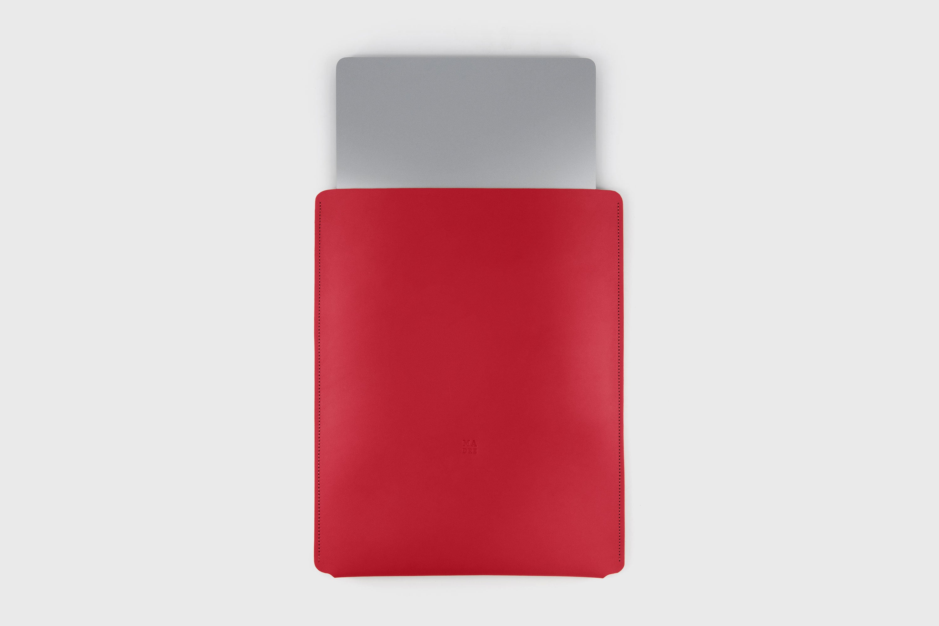 Leather Slip Sleeve For MacBook Vertical Red Color High Quality Full Grain Vegetable Tanned Leather Independent Modern Minimalist Designer Sleek Atelier Madre Manuel Dreesmann Barcelona Spain