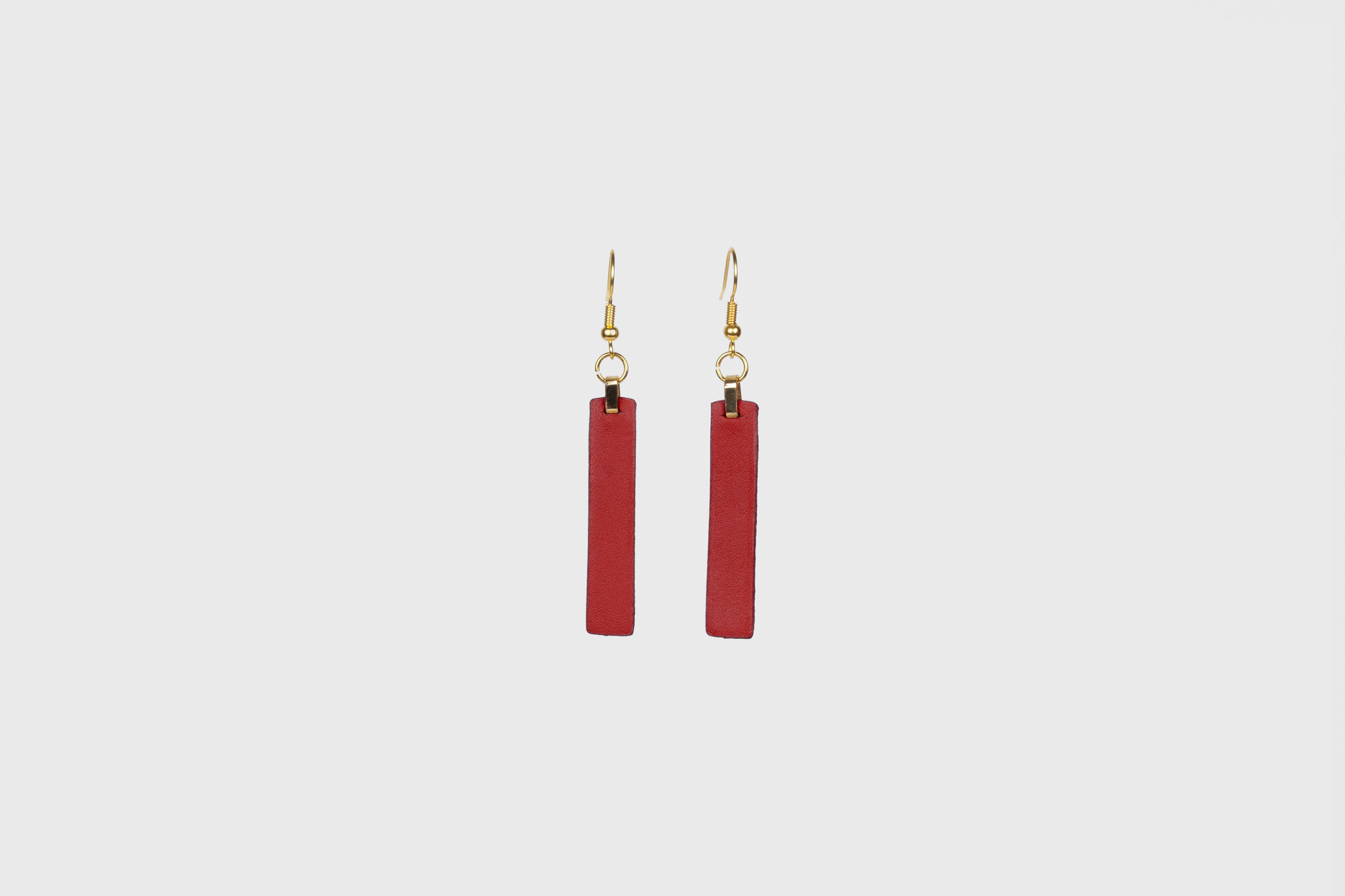 Lia Earrings Leather In Red Color Vegetable Tanned Leather Atelier Madre Manuel Dreesmann Barcelona Spain