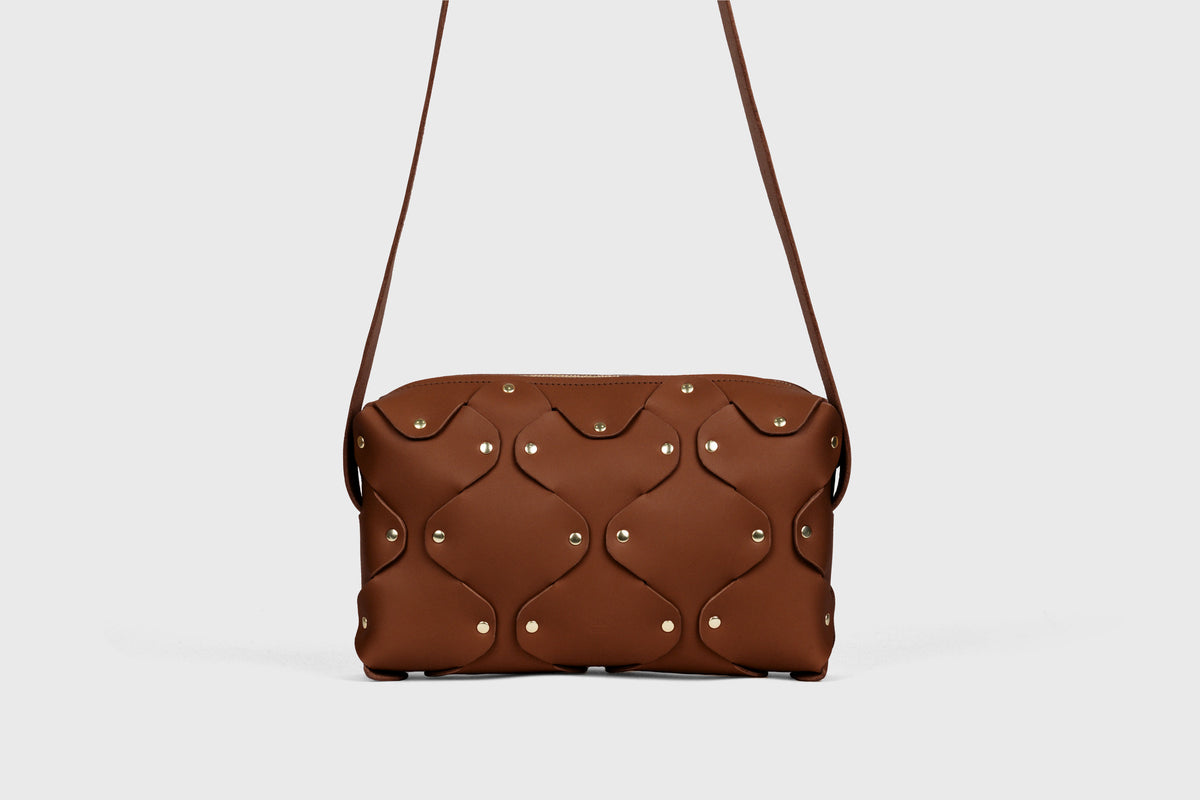 Marlin Bag Dark Brown Color Leather Zipper Crossbody Premium Quality Atelier Madre Manuel Dreesmann Barcelona Spain 3