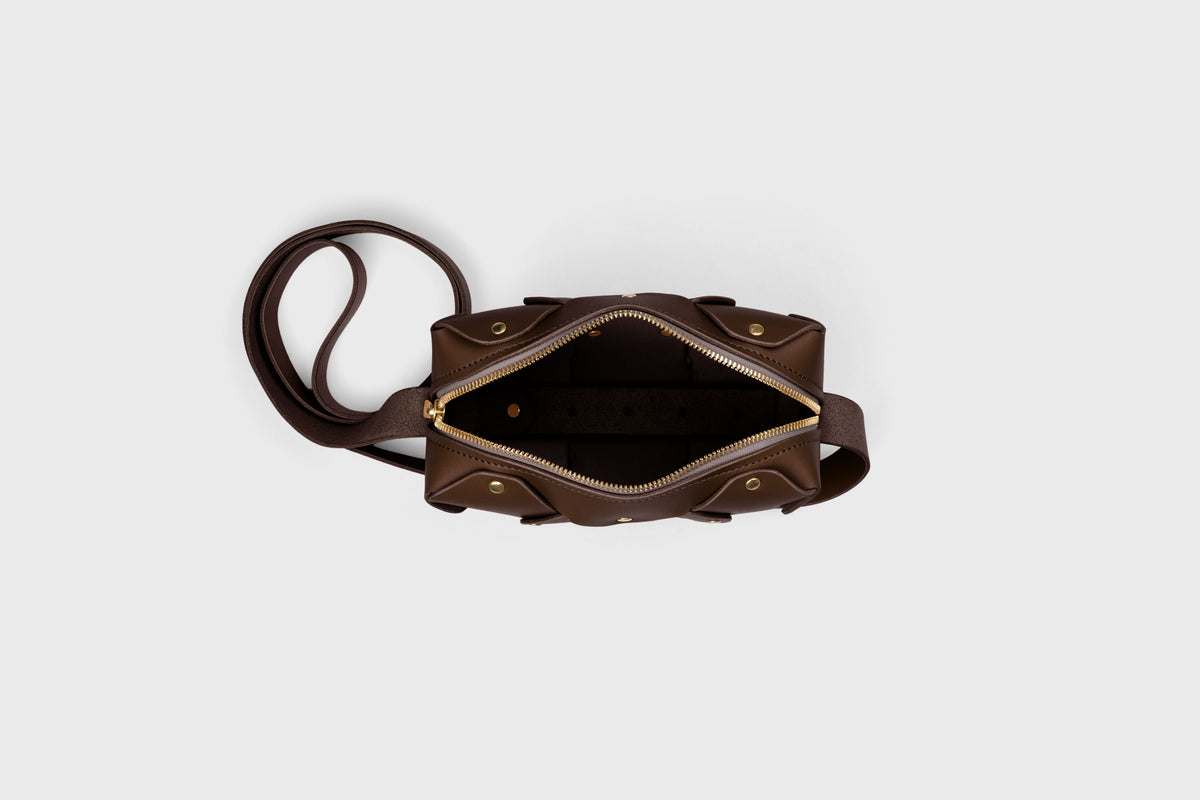 Marlin Bag Small Chocolate Brown Leather Atelier Madre Manuel Dreesmann Barcelona Spain 5