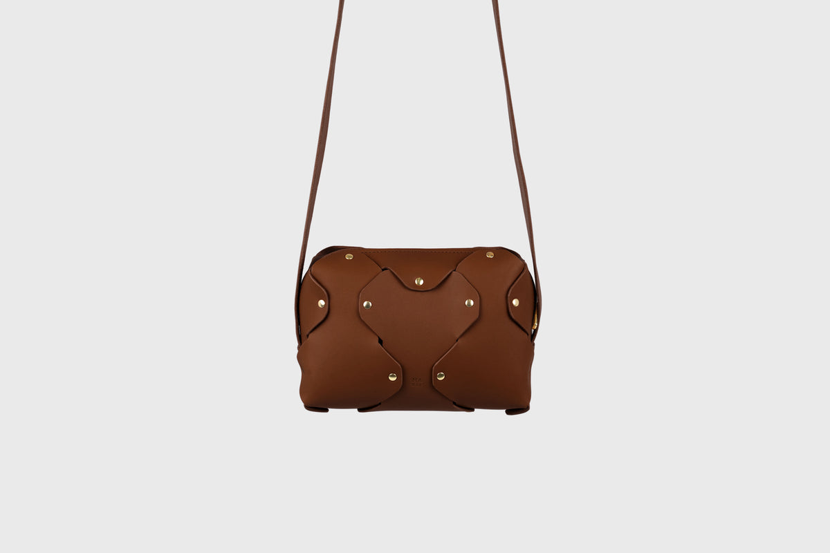 Marlin Leather Bag Dark Brown Color Leather Atelier Madre Manuel Dreesmann Barcelona Spain 2