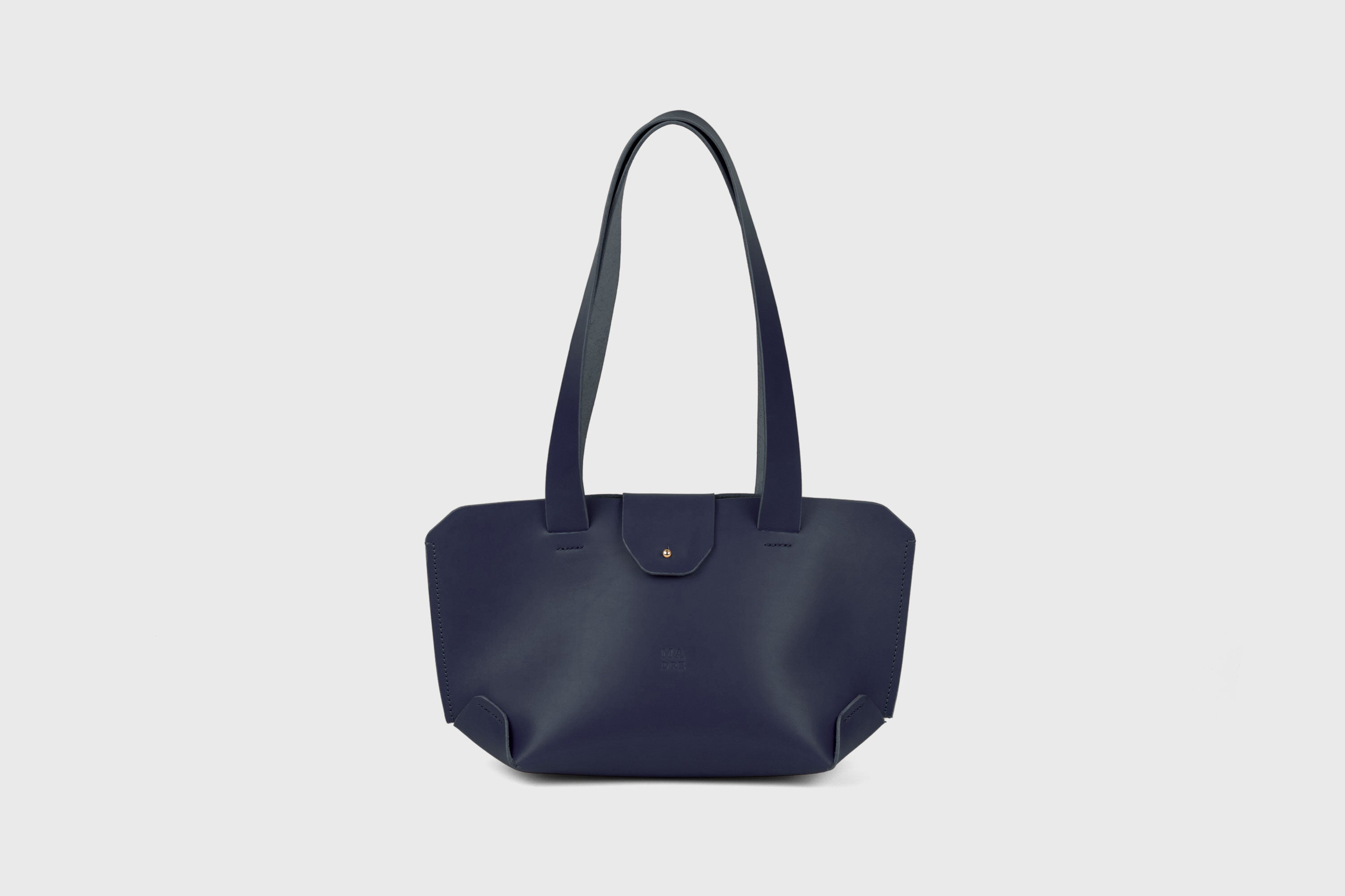 Medium Tote Bag Marine Blue Color Leather Premium Quality Minimalist Modern Design Atelier Madre Manuel Dreesmann Barcelona Spain