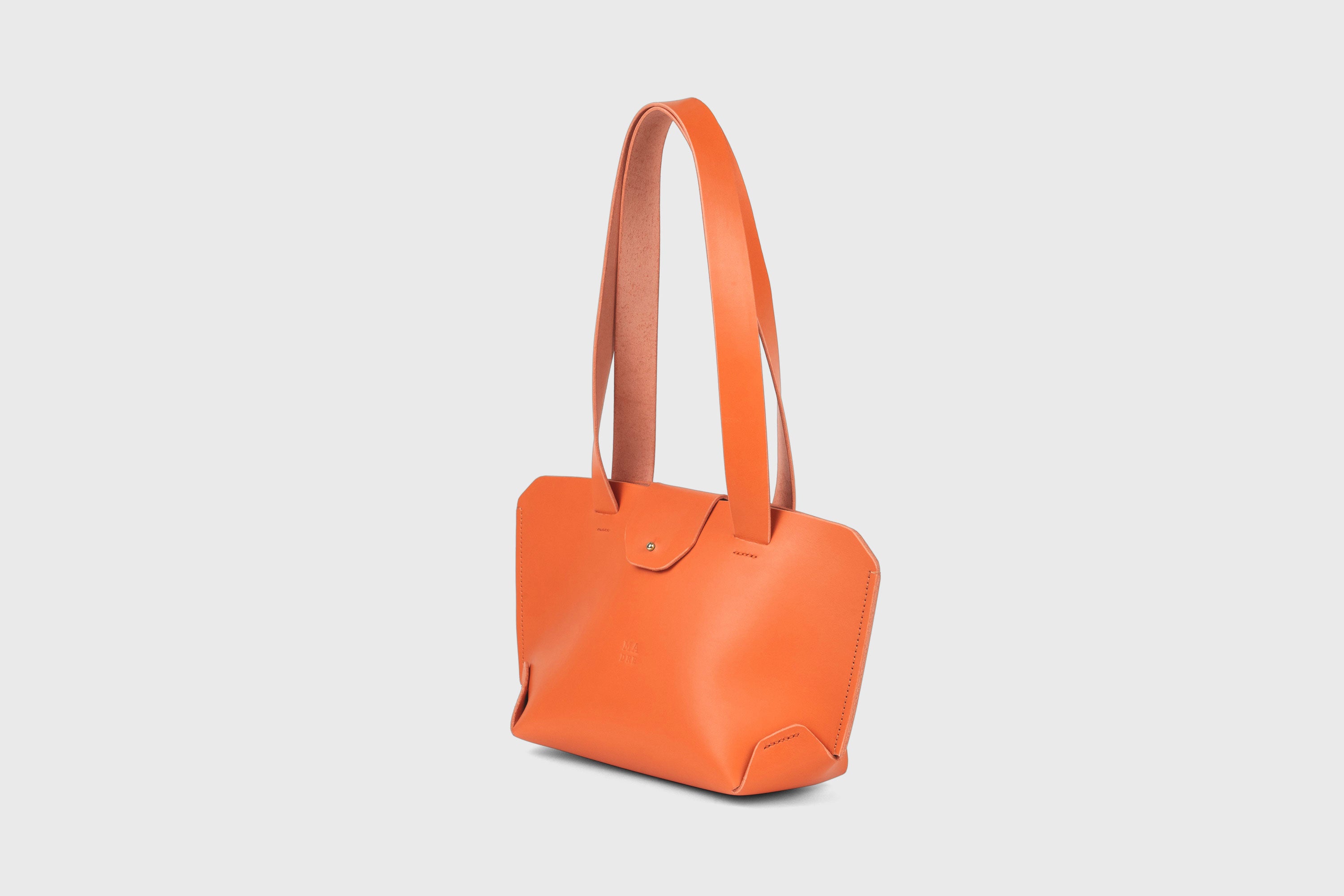 Medium Tote Bag Orange Color Leather Premium Quality Minimalist Modern Design Atelier Madre Manuel Dreesmann Barcelona Spain