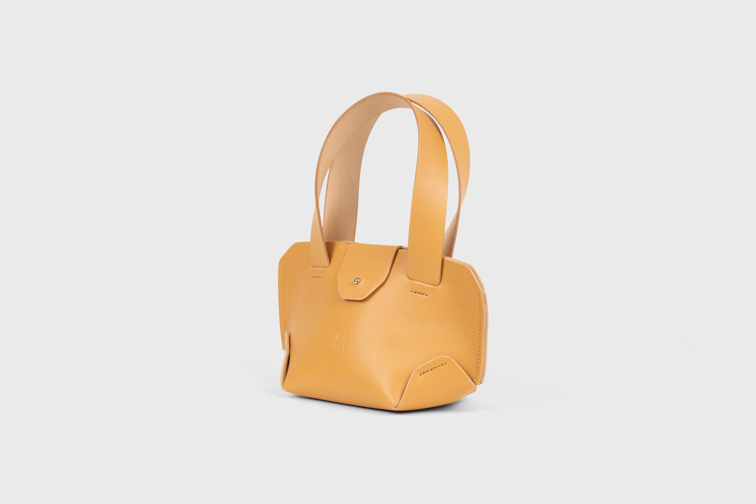 Mini Tote Bag Brown Color Leather Handbag Small Modern Minimalist Design Premium Quality Atelier Madre Manuel Dreesmann Barcelona Spain