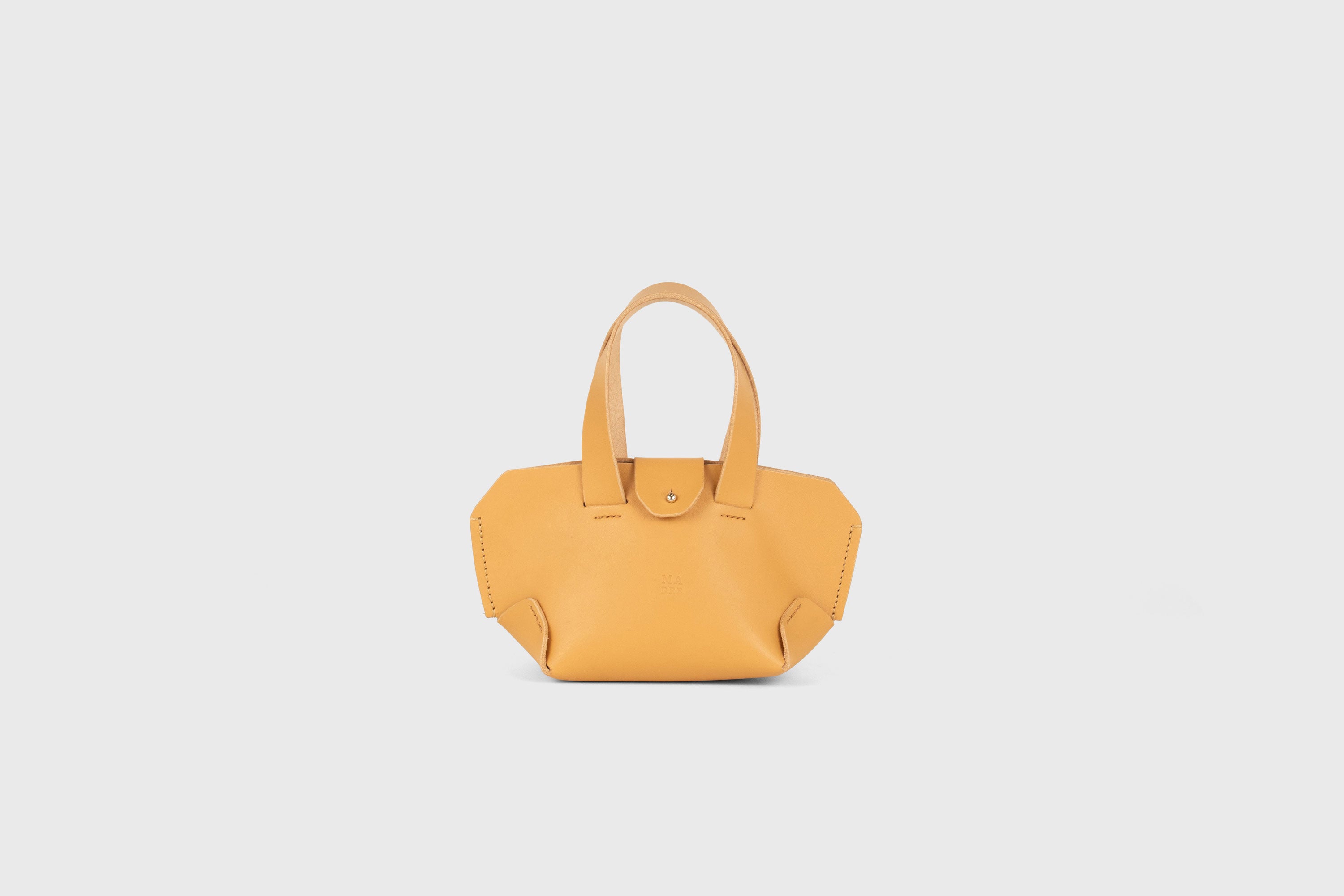Nano Leather Tote Bag Brown Color Premium Quality Minimalist Design Atelier Madre Manuel Dreesmann Barcelona Spain