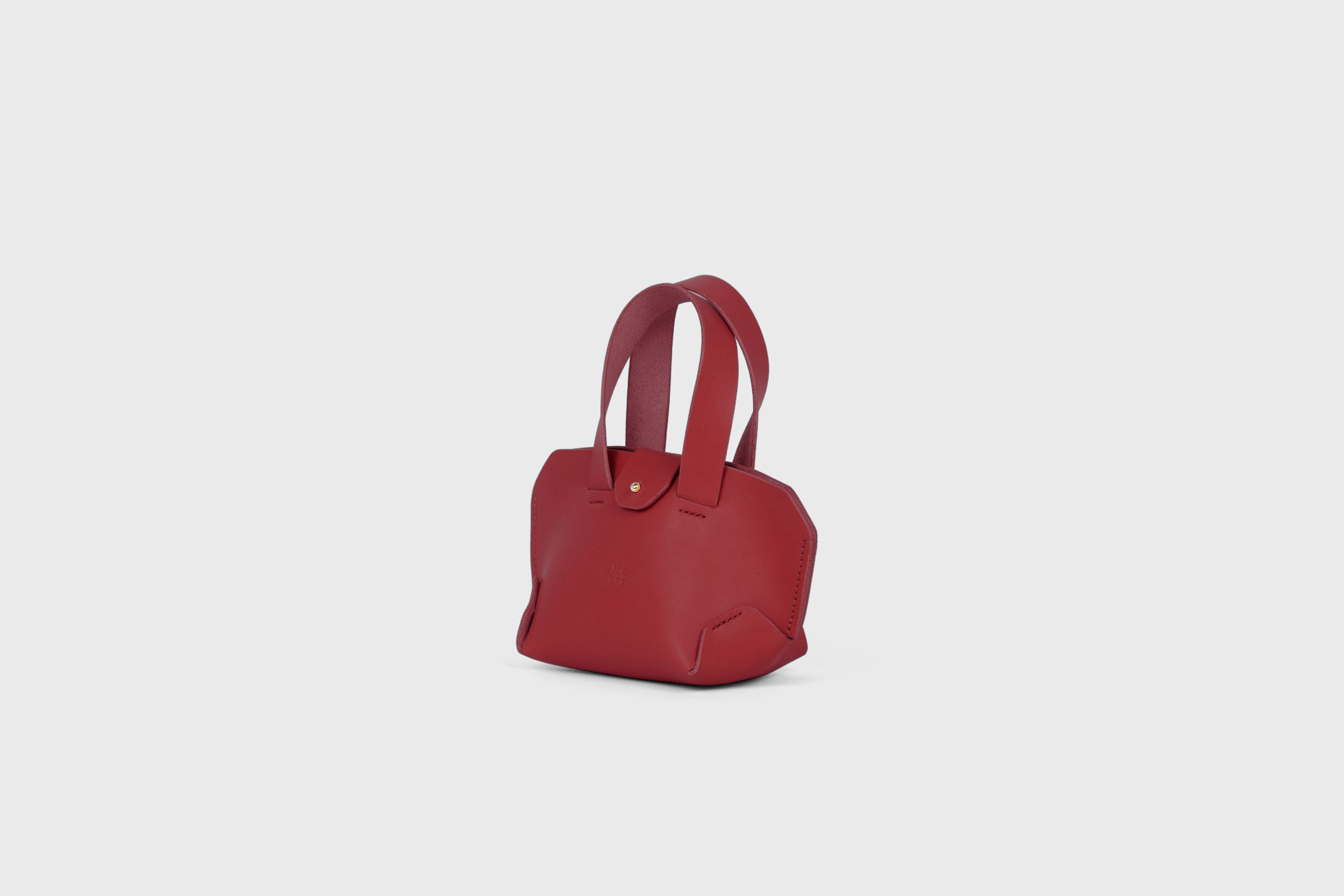 Nano Leather Tote Bag Red Color Premium Quality Minimalist Design Atelier Madre Manuel Dreesmann Barcelona Spain