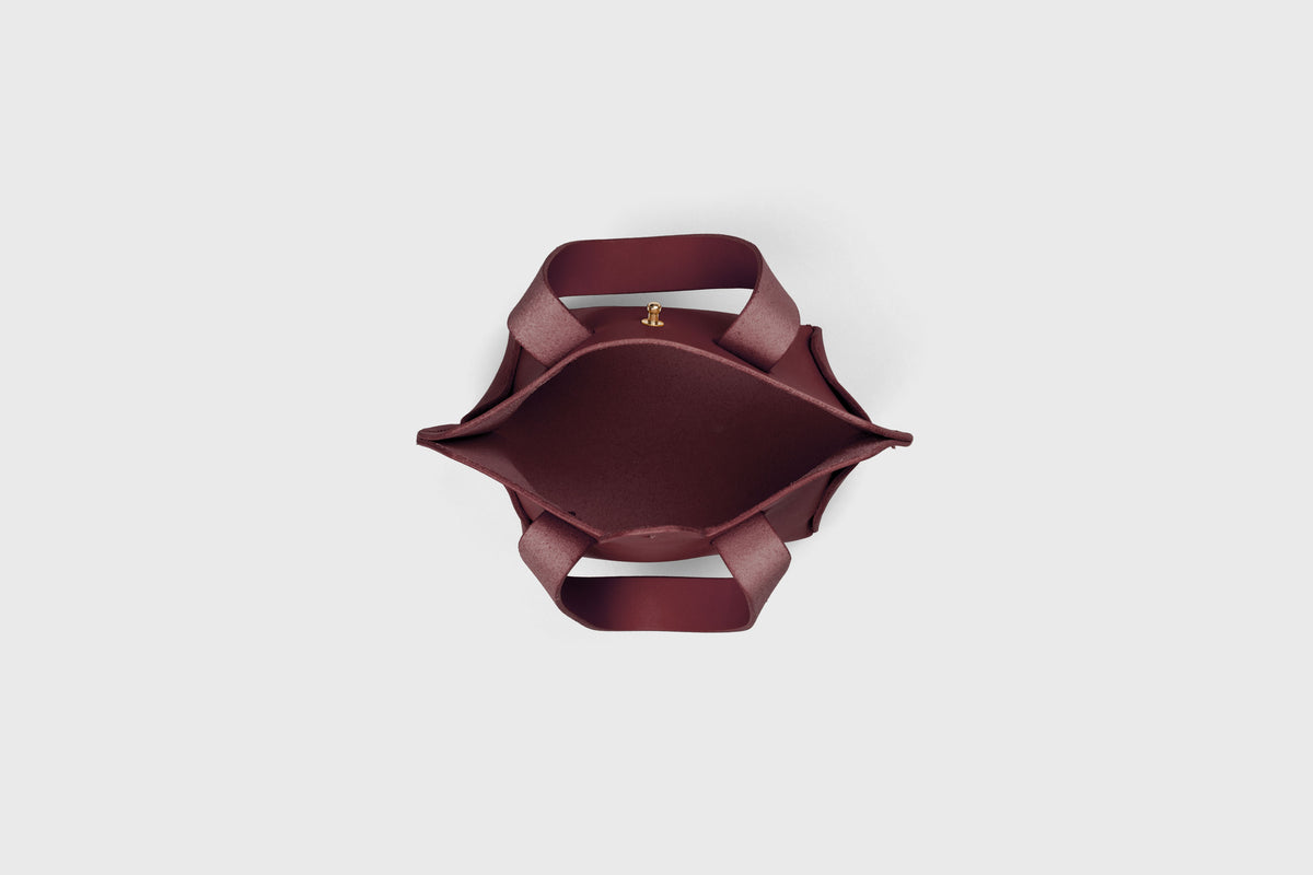 Nano Tote Bag Leather Burgundy Atelier Madre Manuel Dreesmann Barcelona Spain 4