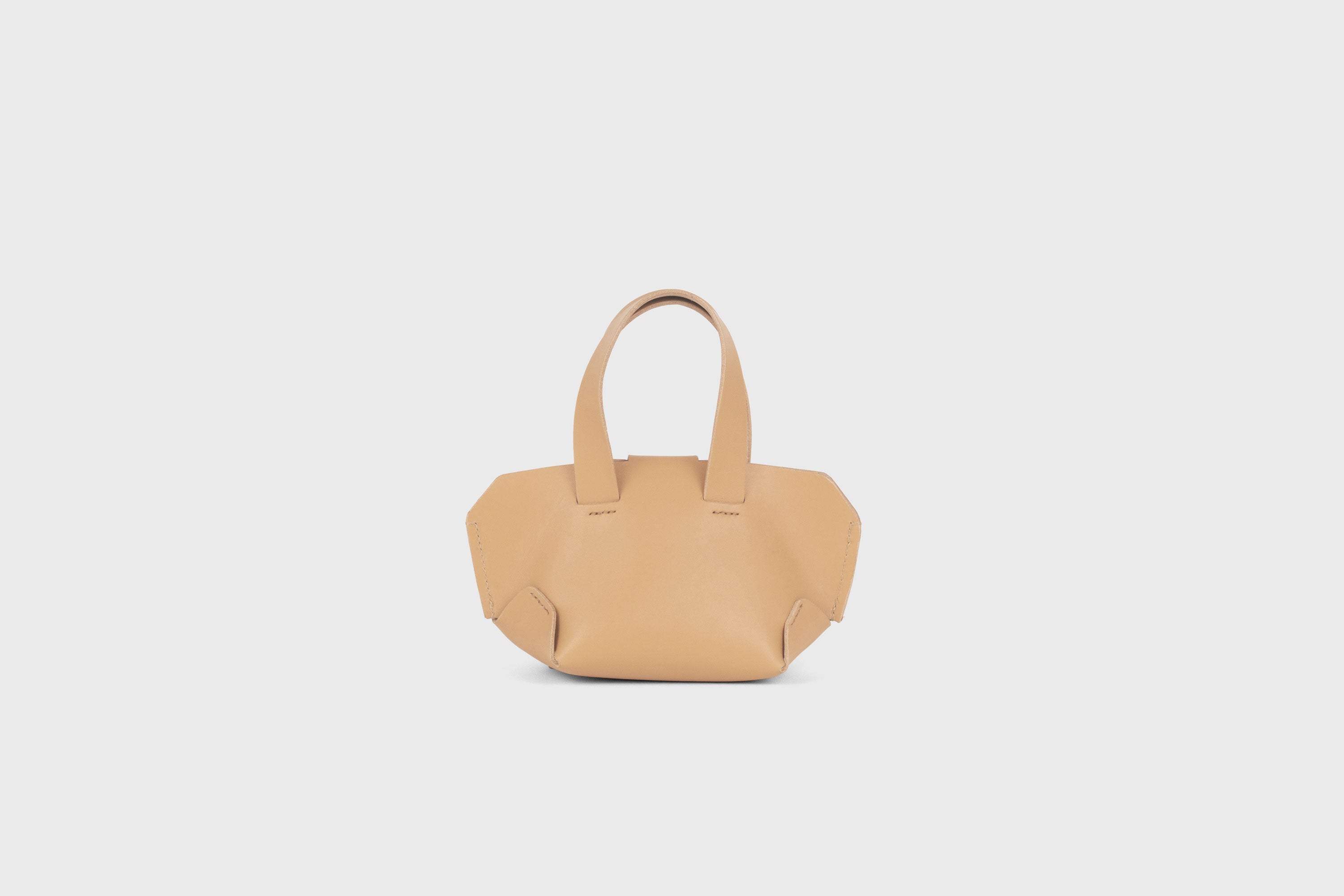 Nano Tote Bag In Natural Color In Vegetable Tanned Leather Minimalistic Design Atelier Madre Manuel Dreesmann Barcelona Spain