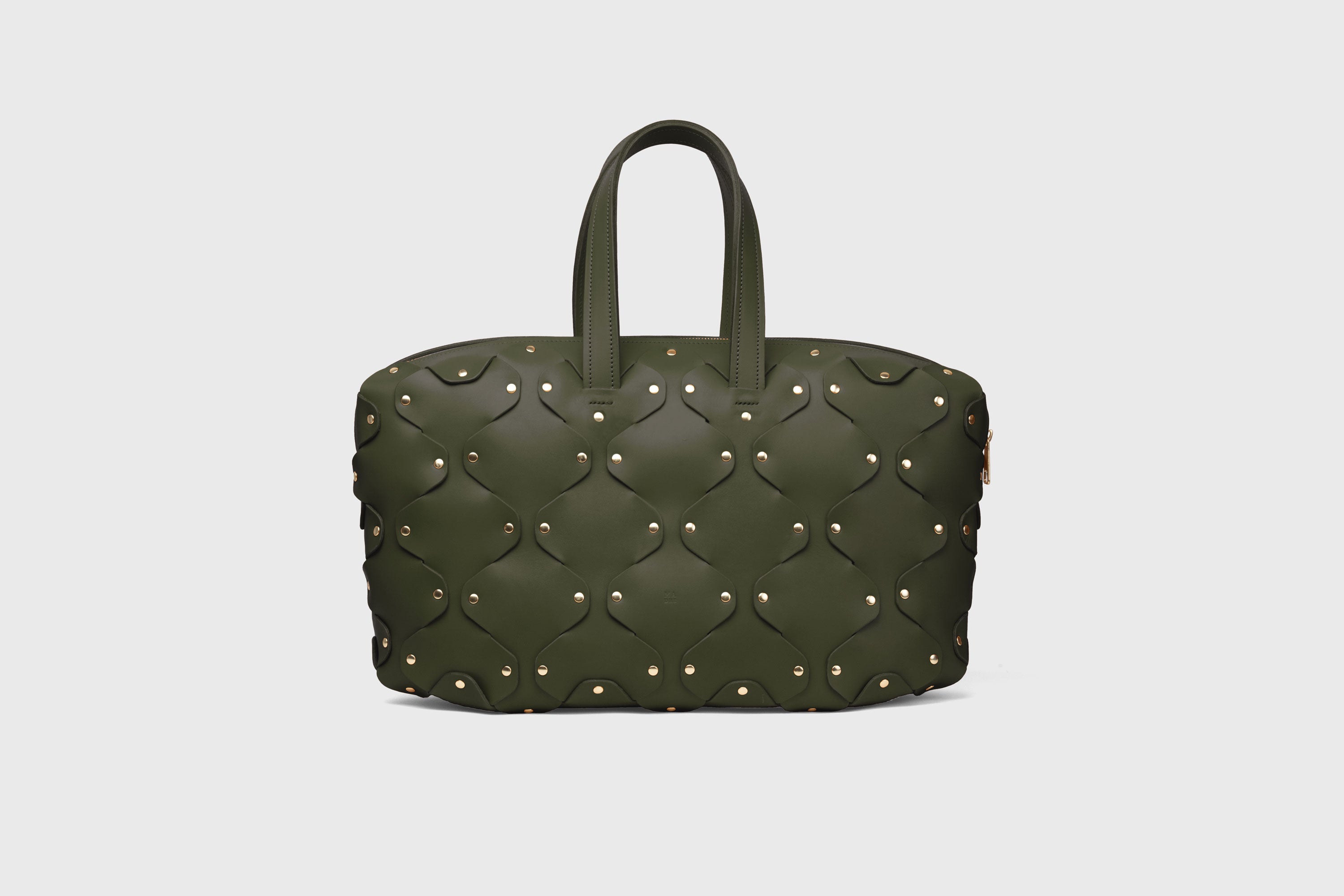 Nauto Leather Bag Olive Green Color Vegetable Tanned Full Grain Spain Brass Rivets Design Minimalist Modern Big Travel Zipper Office Handbag Atelier Madre Manuel Dreesmann Barcelona