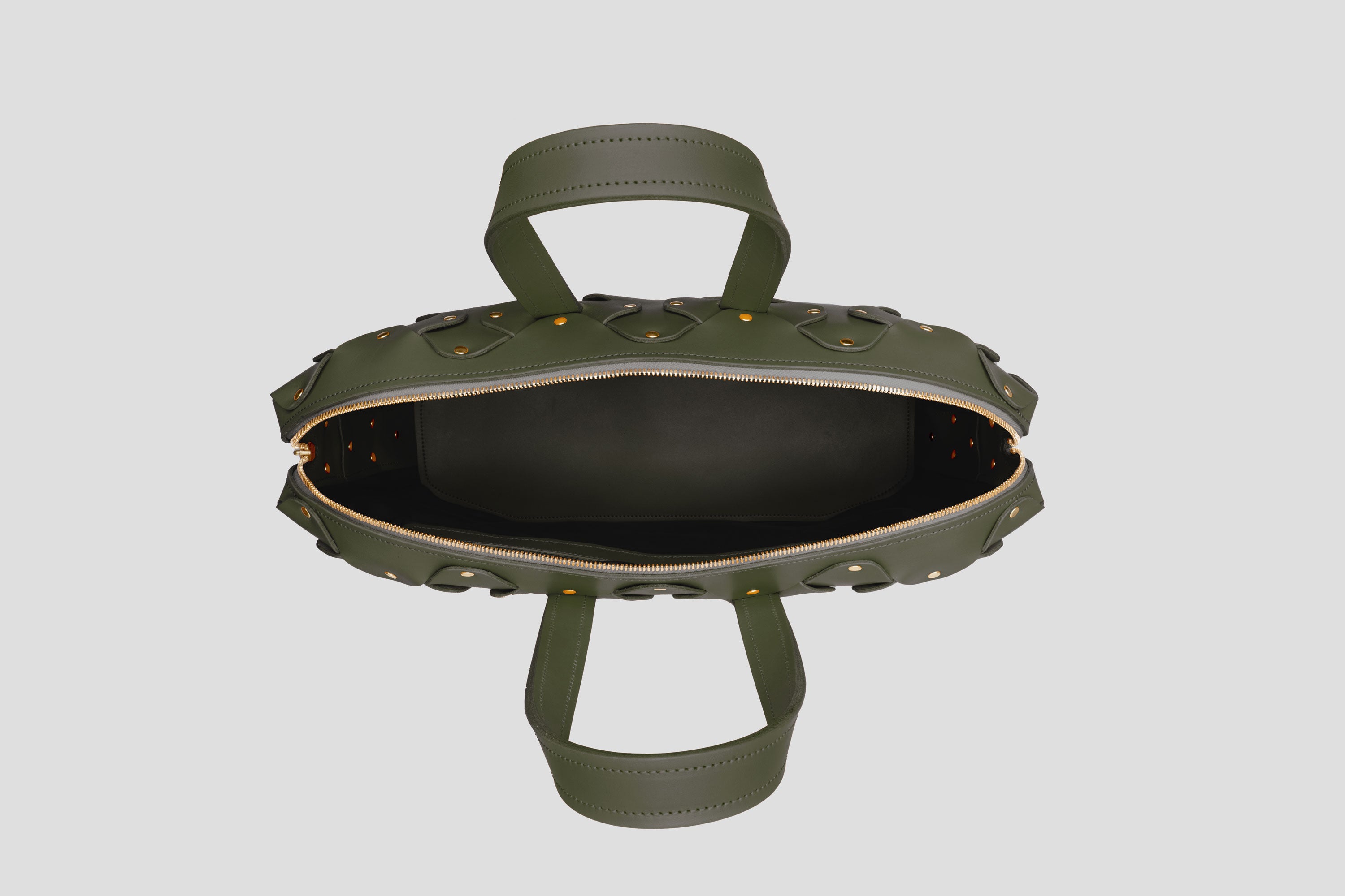 Nauto Leather Bag Olive Green Color Vegetable Tanned Full Grain Spain Brass Rivets Design Minimalist Modern Big Travel Zipper Office Handbag Atelier Madre Manuel Dreesmann Barcelona