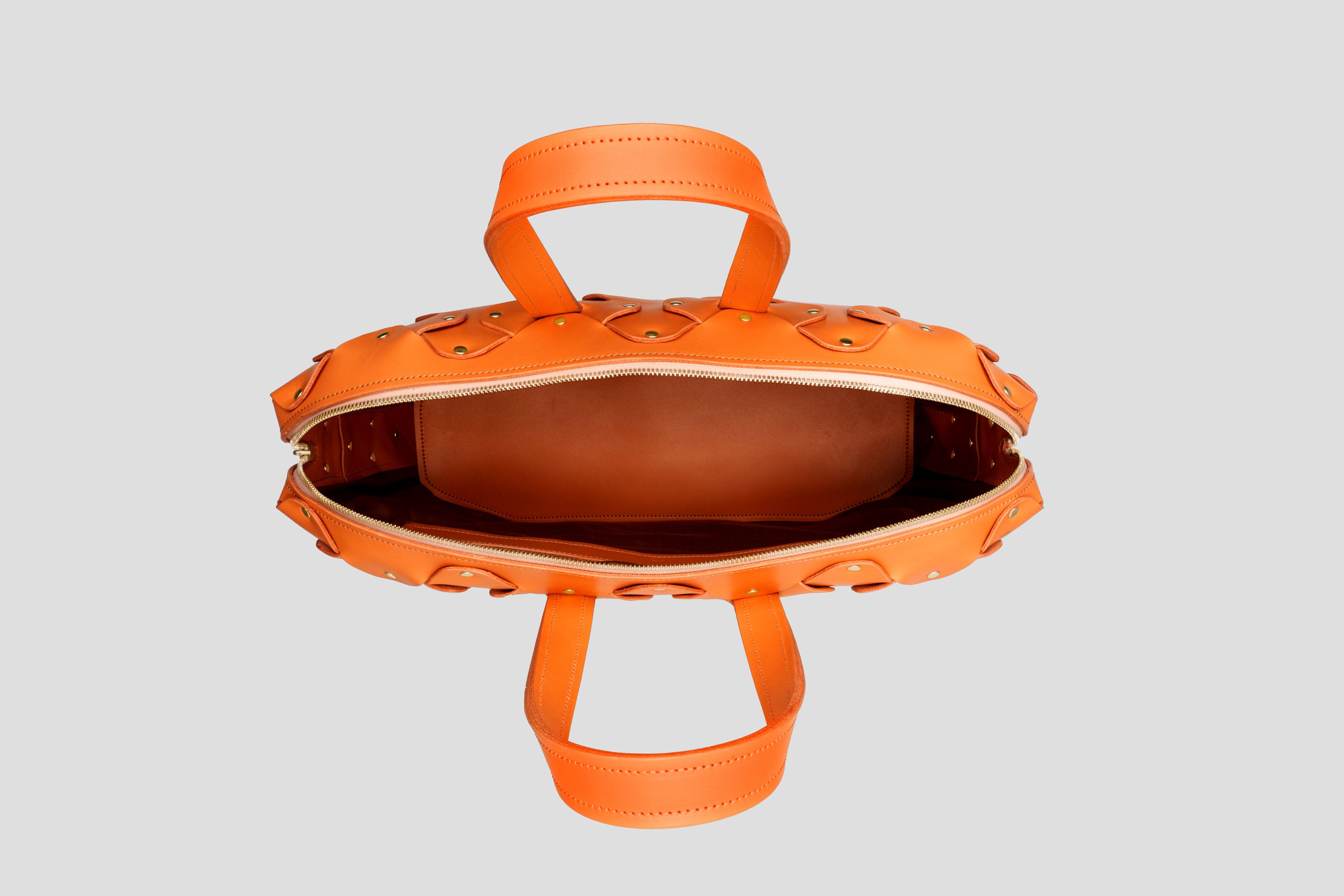 Nauto Leather Bag Orange Color Vegetable Tanned Full Grain Spain Brass Rivets Design Minimalist Modern Big Travel Zipper Office Handbag Atelier Madre Manuel Dreesmann Barcelona