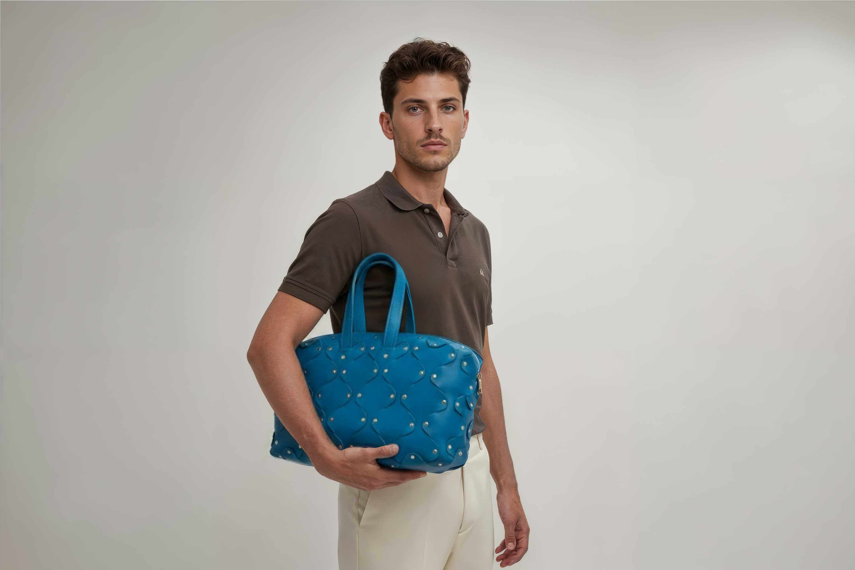 Nauto Leather Bag Royal Blue Color Vegetable Tanned Full Grain Spain Brass Rivets Design Minimalist Modern Big Travel Zipper Office Handbag Atelier Madre Manuel Dreesmann Barcelona