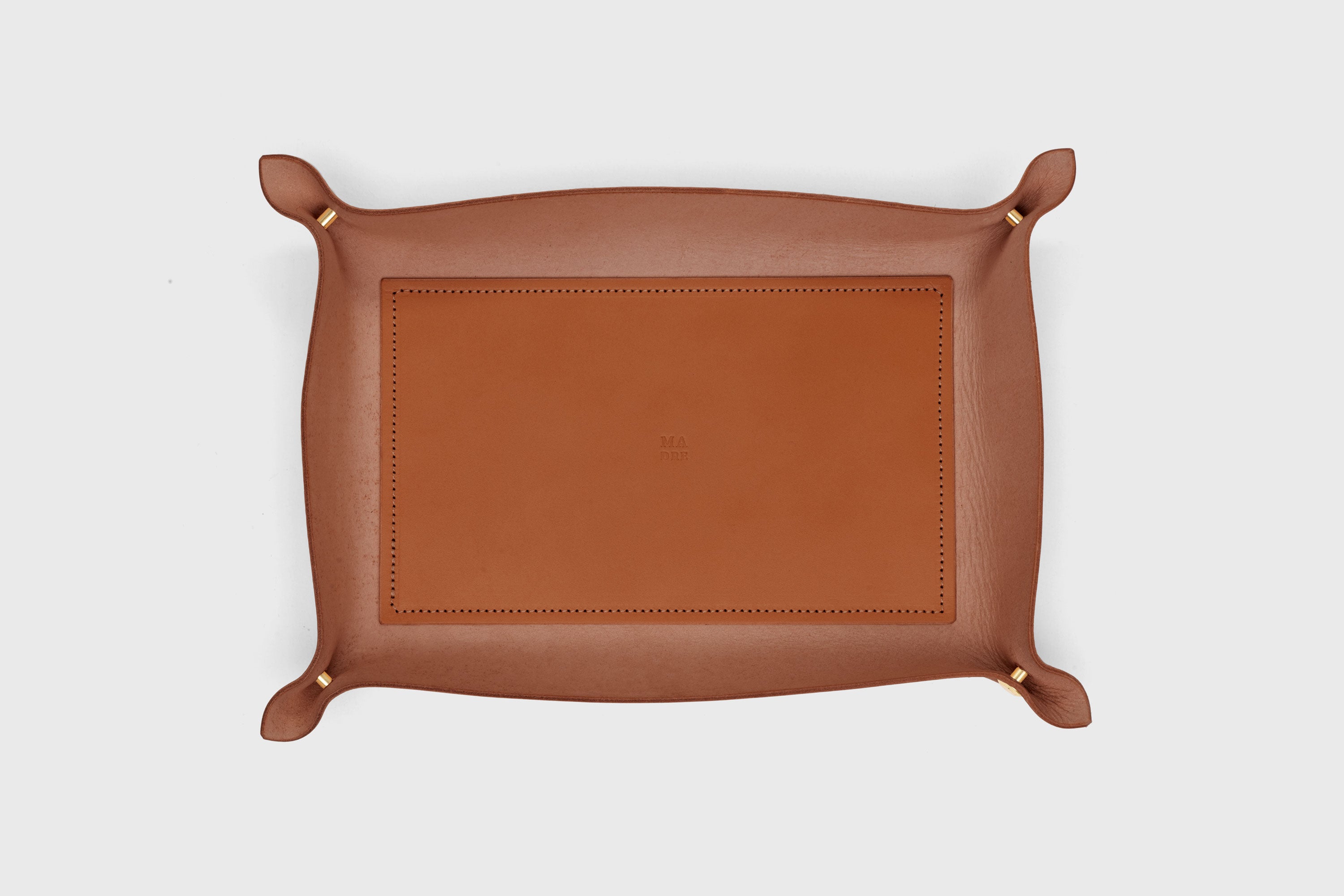 Leather Tray Large Size In Dark Brown Color Vegetable Tanned Leather Minimalistic Design Atelier Madre Manuel Dreesmann Barcelona Spain