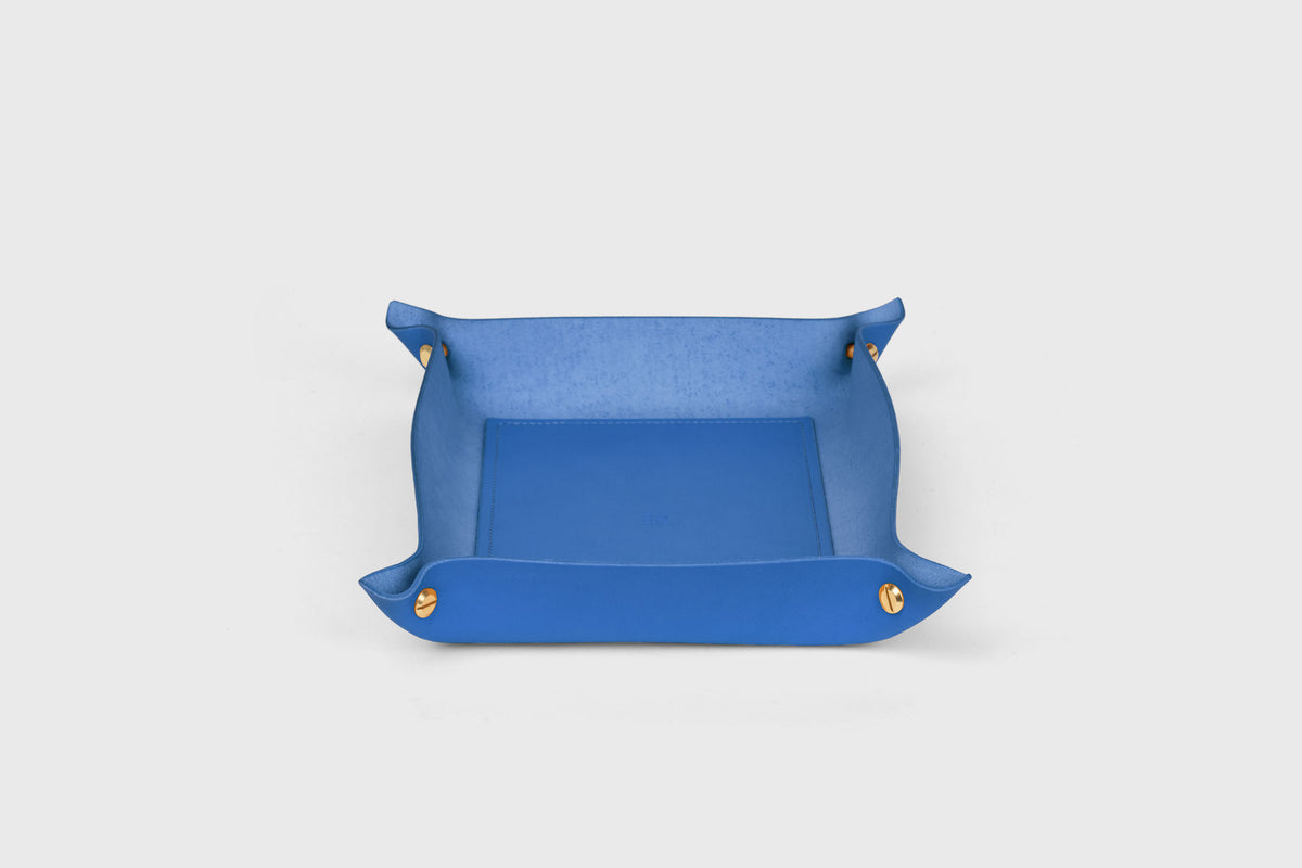 Pablo Leather Tray Large Size Royal Blue Color Minimalistic Design Atelier Madre Manuel Dreesmann Barcelona Spain 4