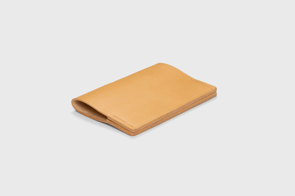 Passport Cover Leather Brown Colour Leather Vegetable Tanned Modern Minimal Design Premium Quality Atelier Madre Manuel Dreesmann Barcelona 4