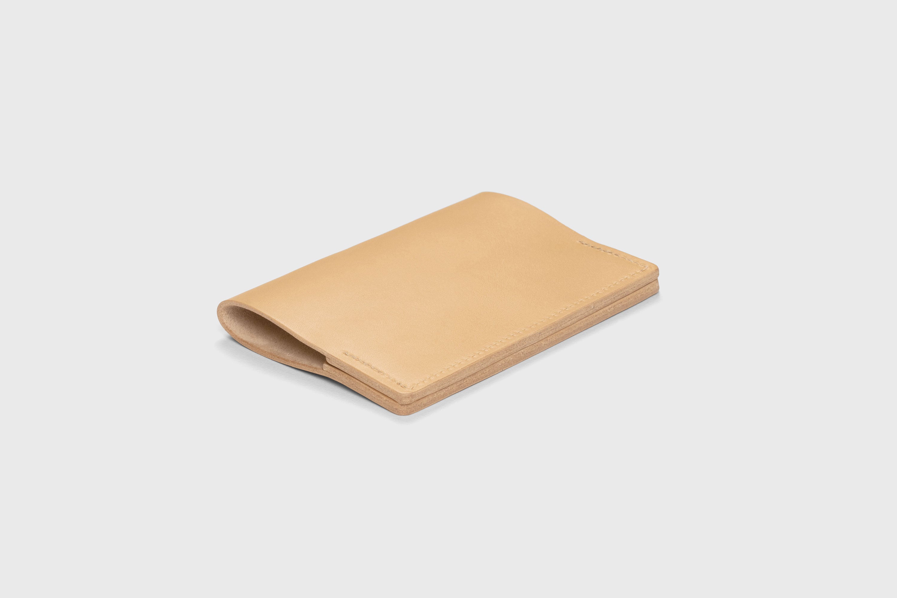 Passport Cover Holder Leather Natural Color Leather Sleeve Case Minimalistic Design Modern Premium Quality Handcraft Vegetable Tanned Leather Manuel Dreesmann Atelier Madre Barcelona Spain