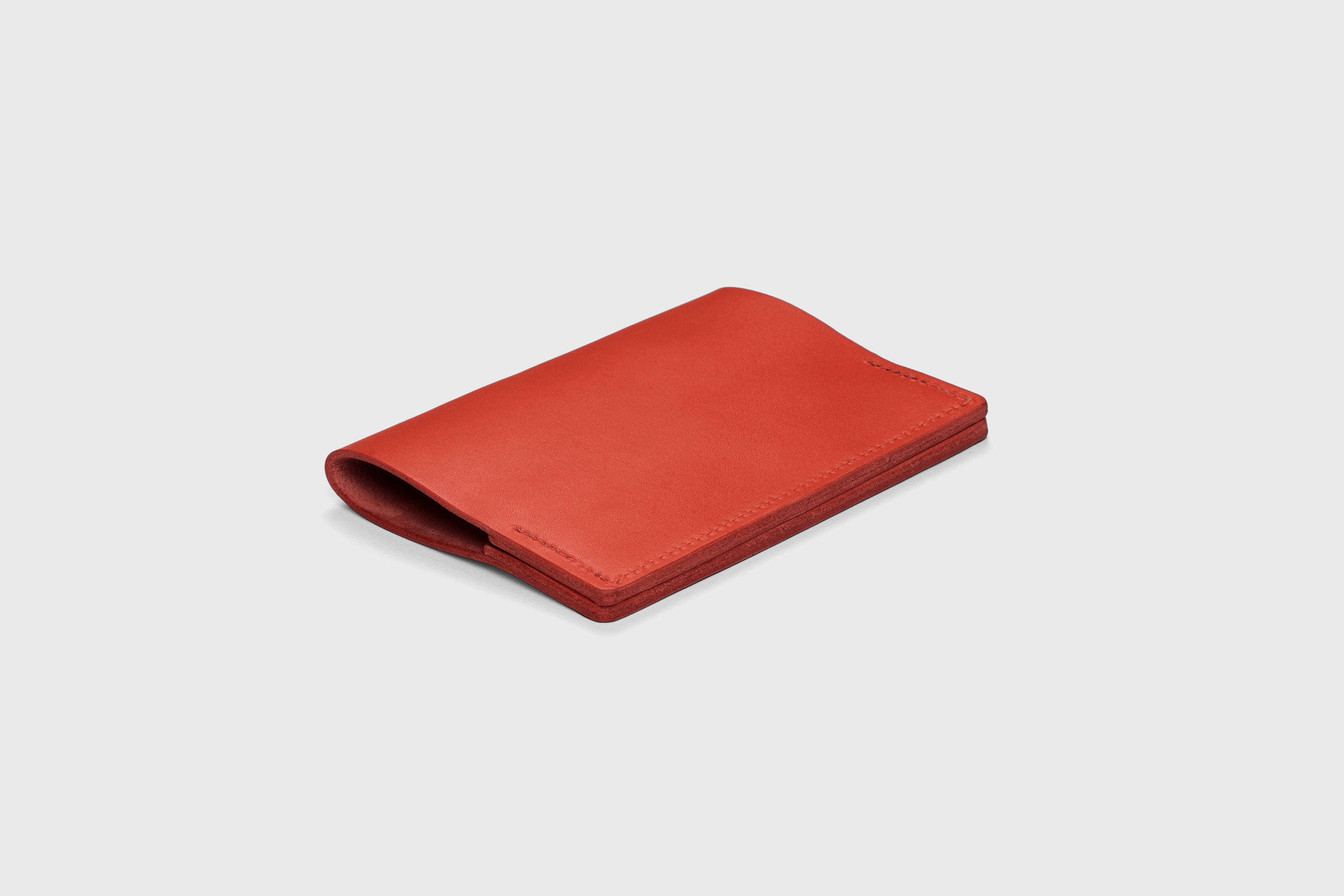 Passport Cover Holder Leather Red Color Leather Sleeve Case Minimalistic Design Modern Premium Quality Handcraft Vegetable Tanned Leather Manuel Dreesmann Atelier Madre Barcelona Spain