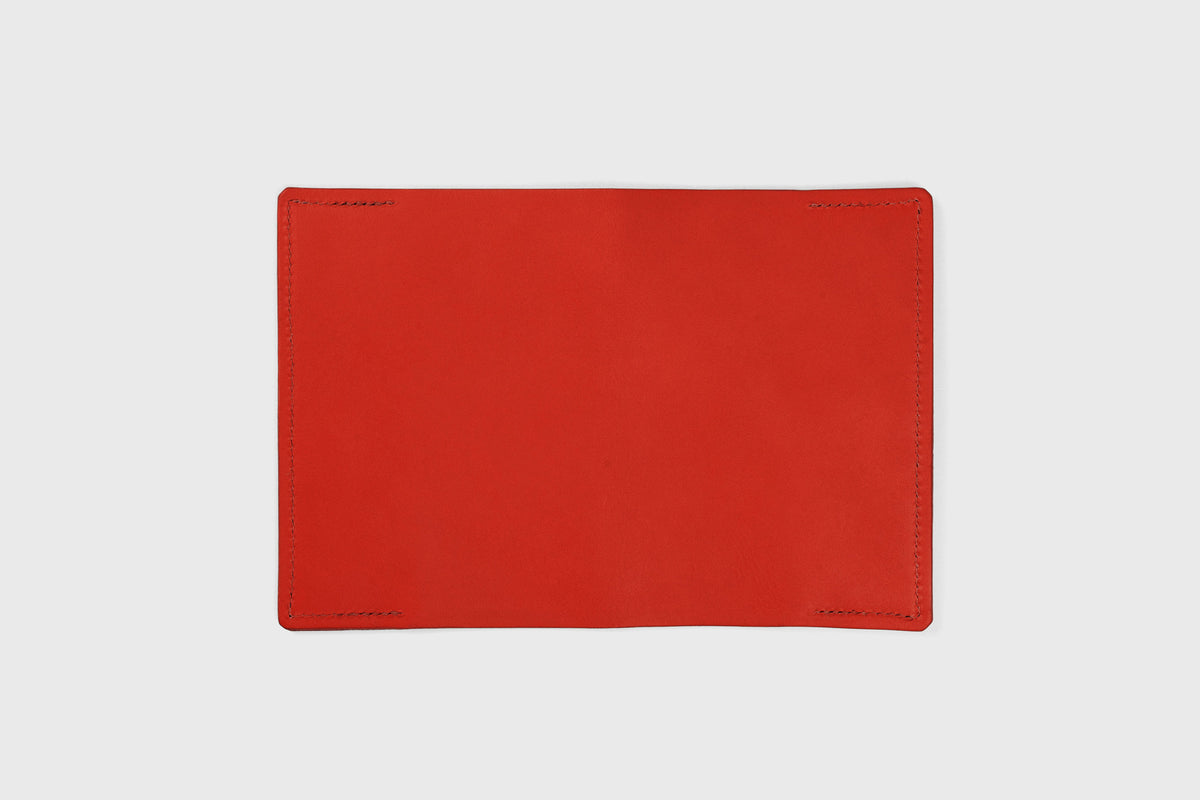 Passport Cover Leather Red Colour Leather Vegetable Tanned Modern Minimal Design Premium Quality Atelier Madre Manuel Dreesmann Barcelona 3
