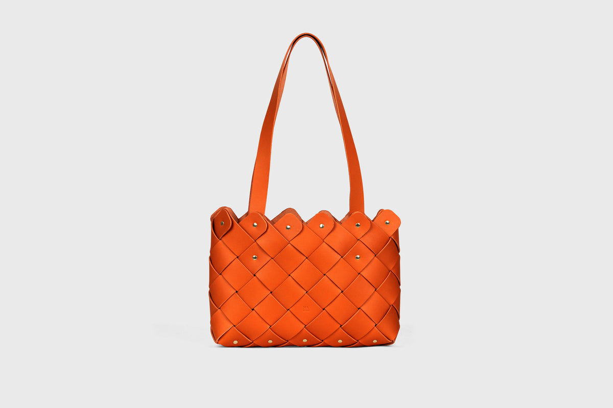 Pine Medium Tote Bag Orange Leather Atelier Madre Manuel Dreesmann Barcelona Spain 1