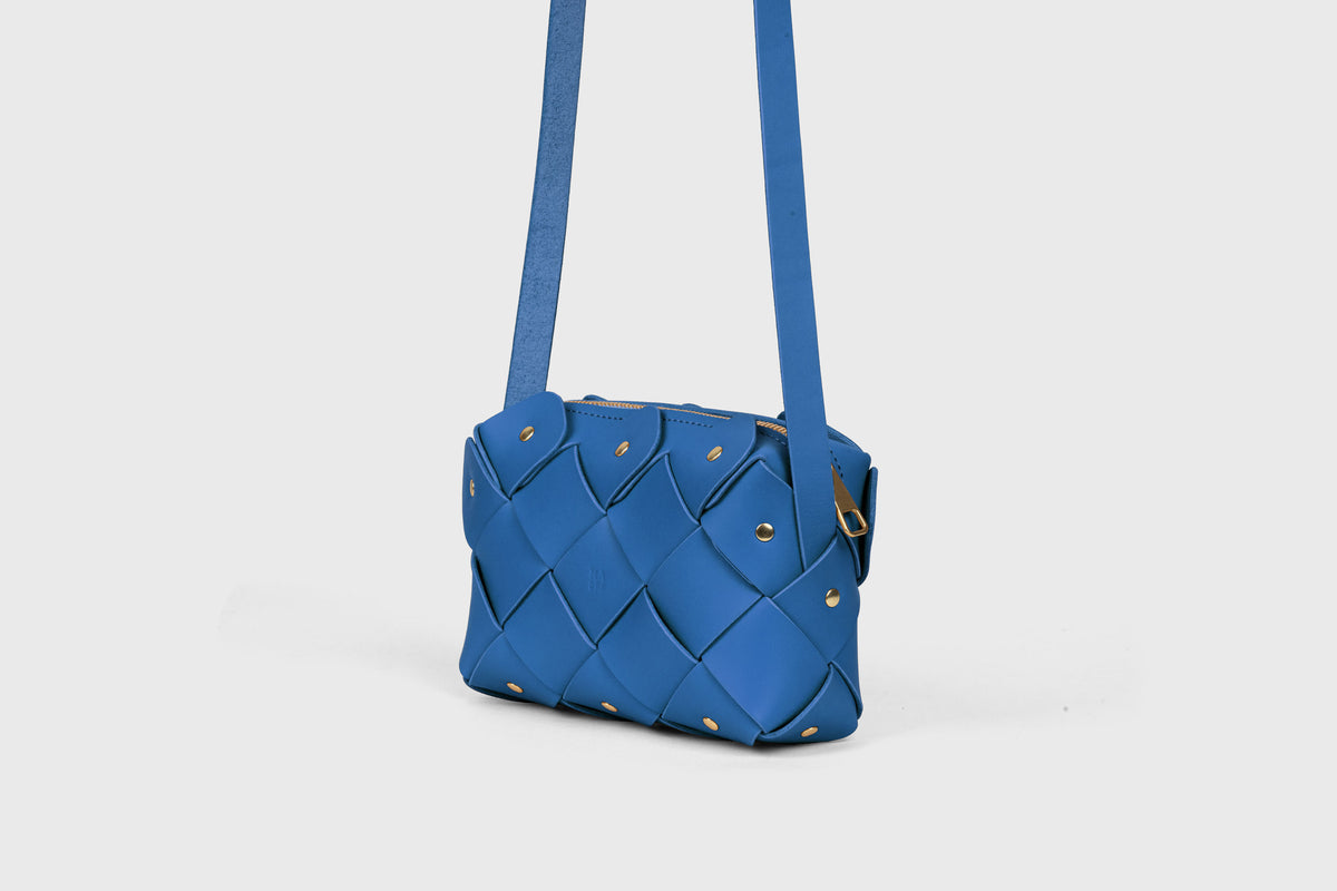 Pine Mini Zipper Bag Royal Blue Leather Atelier Madre Manuel Dreesmann Barcelona Spain 2