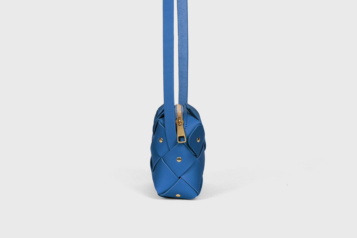Pine Mini Zipper Bag Royal Blue Leather Atelier Madre Manuel Dreesmann Barcelona Spain 3