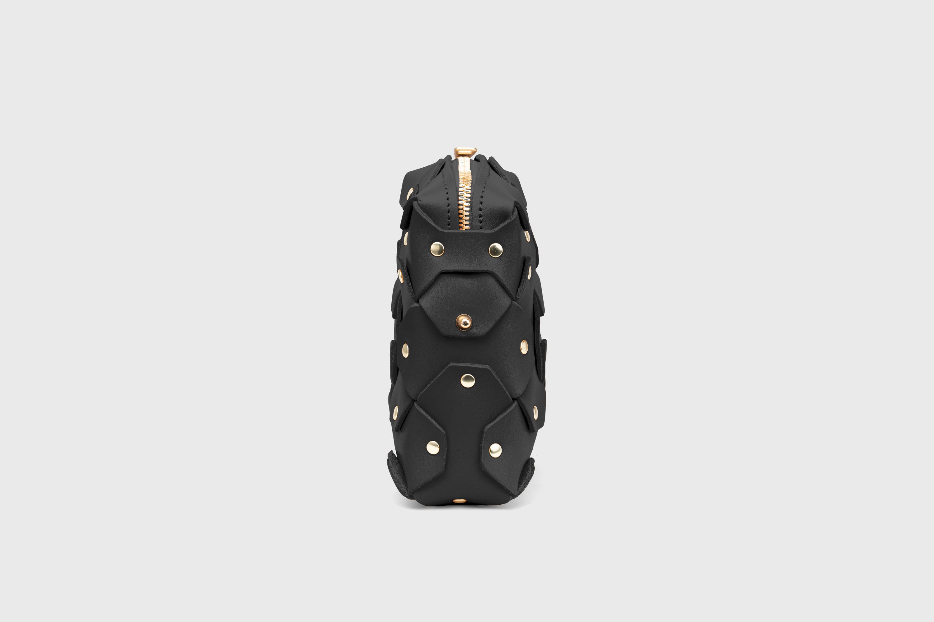 Rivet Bag Squared Black Color Leather Bag Minimalist Modern Design Premium Quality Atelier Madre Manuel Dreesmann Barcelona