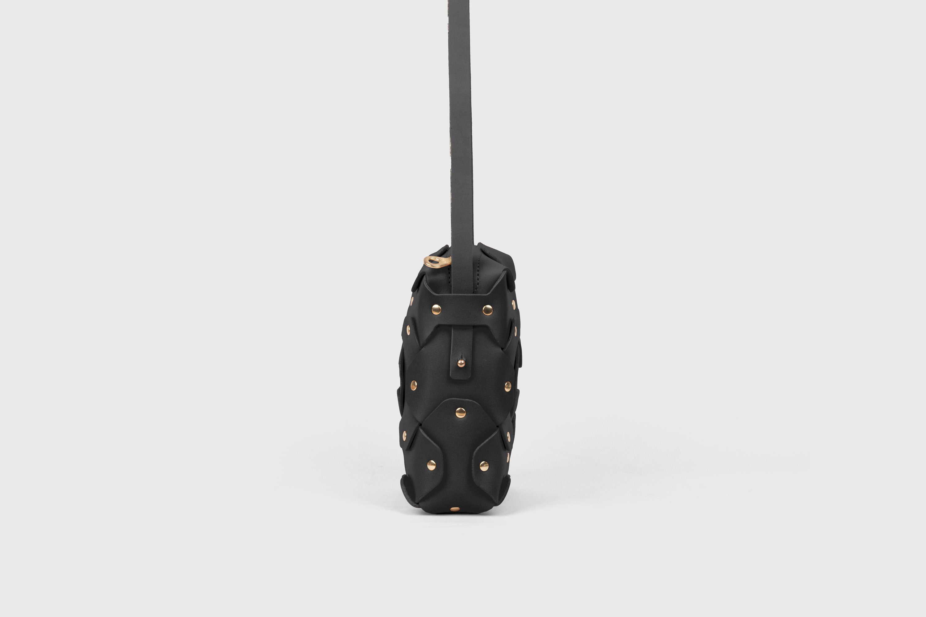 Rivet Bag Squared, Black Colour Leather Bag, Minimalist Modern Design Premium Quality from Atelier Madre Manuel Dreesmann, Barcelona