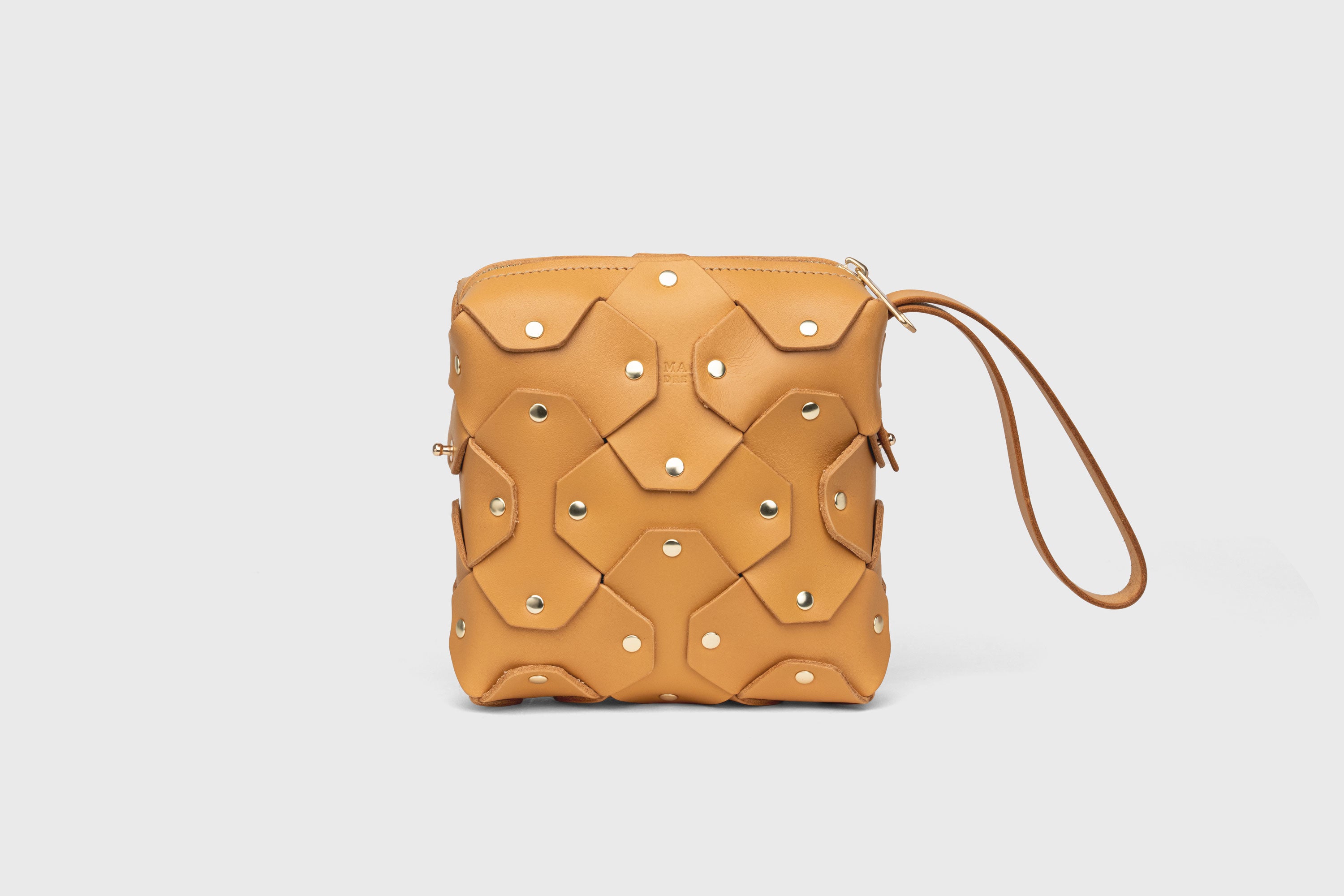 Rivet Bag Squared Brown Color Leather Minimalist Modern Design Premium Quality Atelier Madre Manuel Dreesmann Barcelona