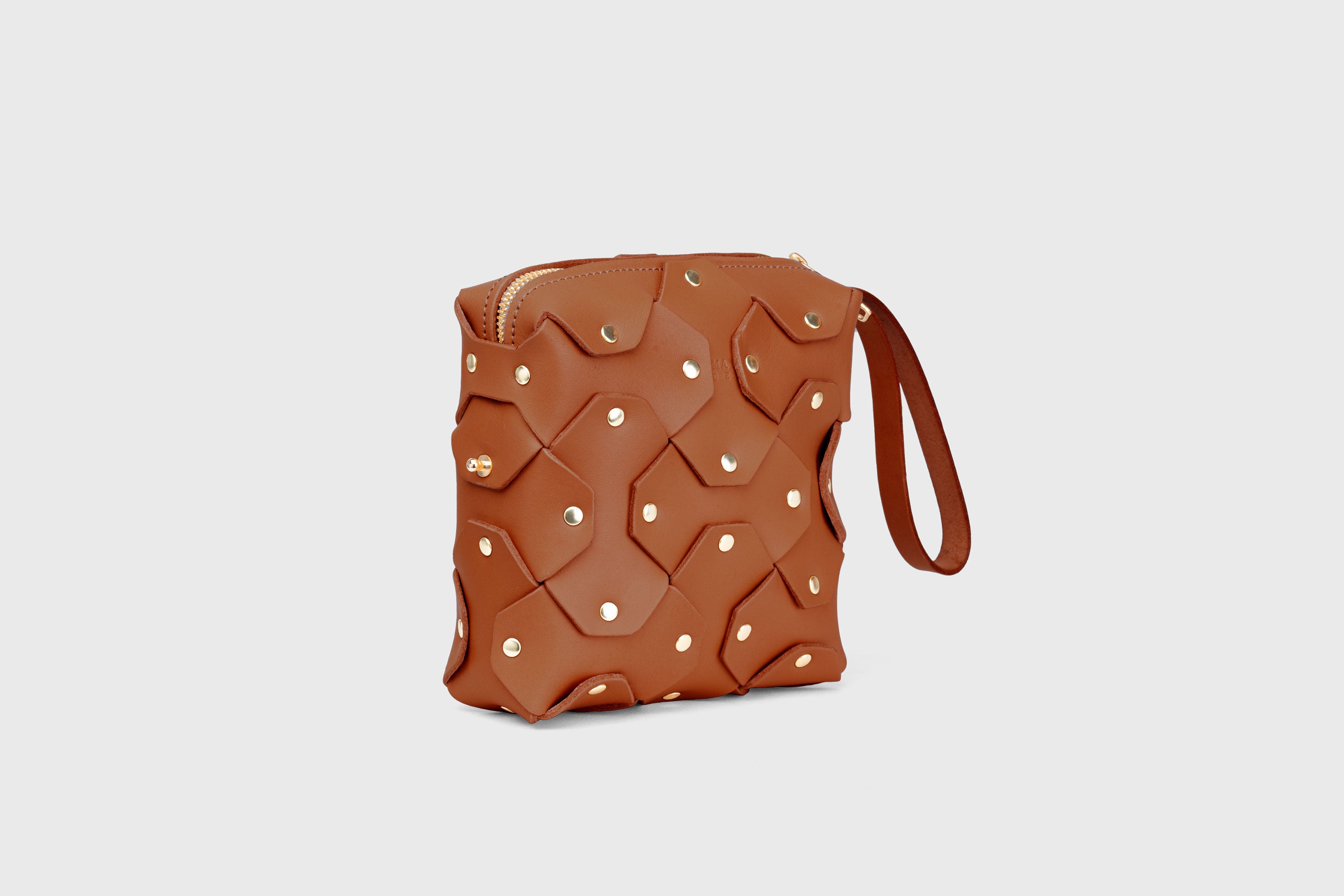 Rivet Bag Squared Dark Brown Colour Leather Bag Minimalist Modern Design Premium Quality Atelier Madre Manuel Dreesmann Barcelona