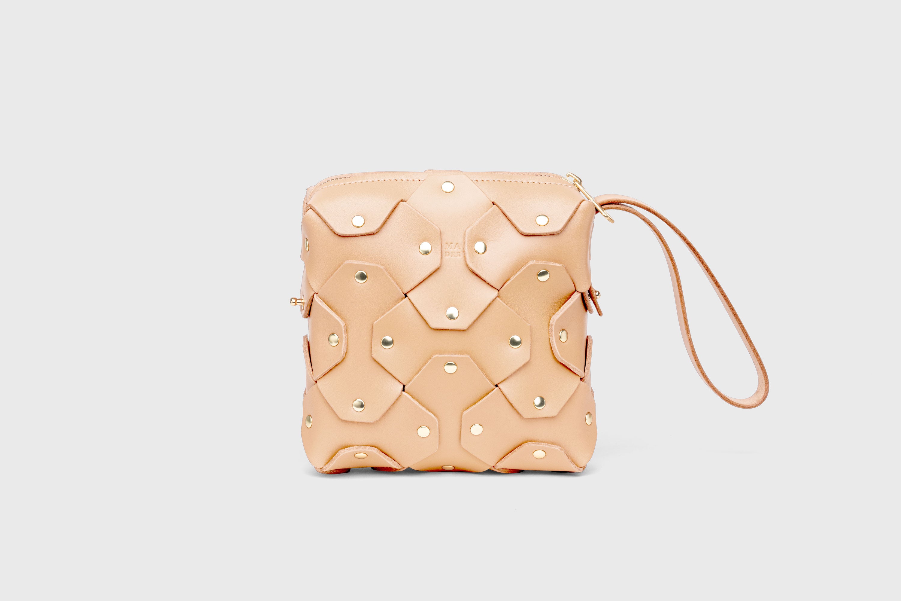 Rivet Bag Squared Natural Colour Leather Bag Minimalist Modern Design Premium Quality Atelier Madre Manuel Dreesmann Barcelona