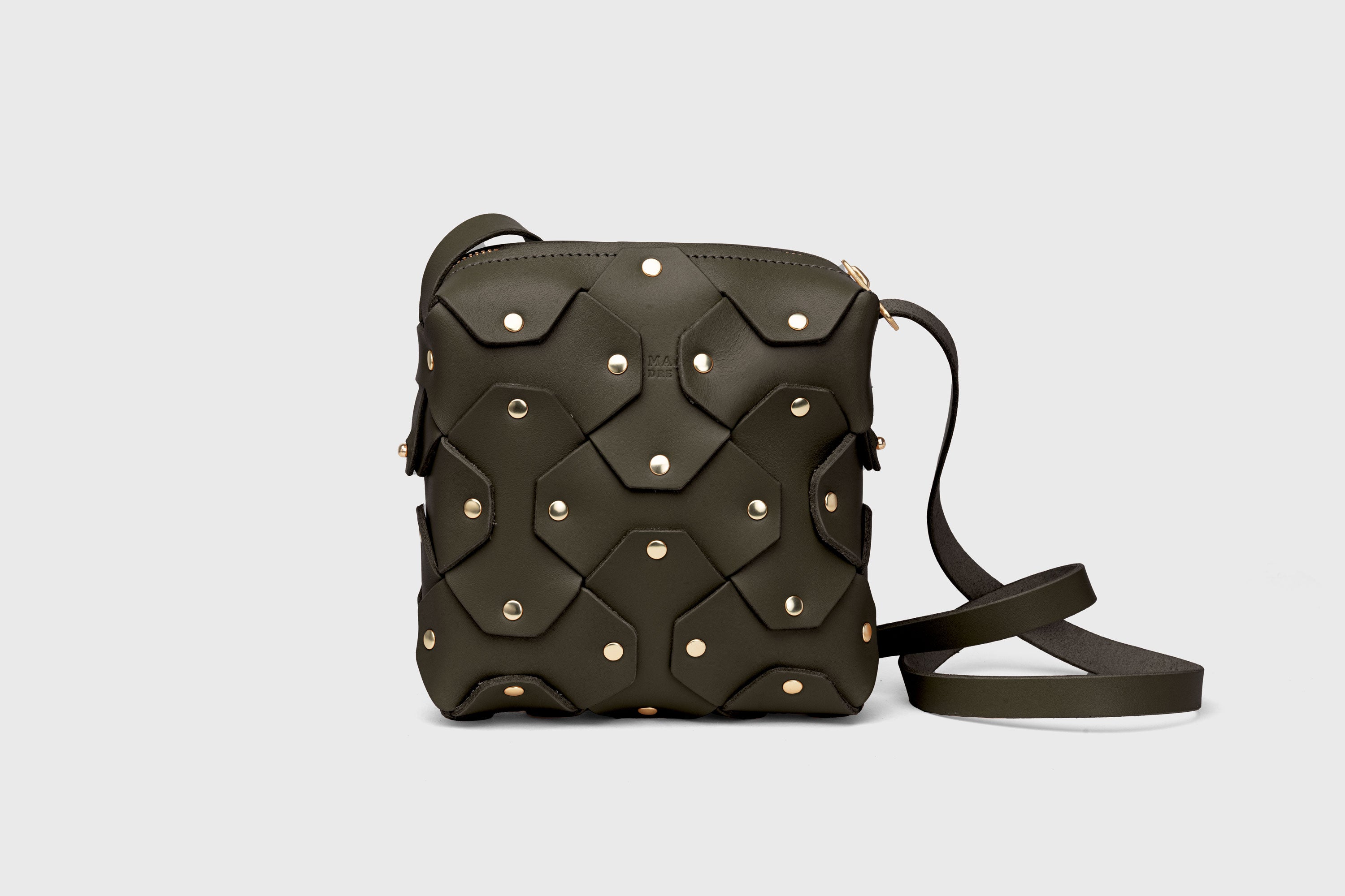 Rivet Bag Squared Olive Green Color Leather Minimalist Modern Design Premium Quality Atelier Madre Manuel Dreesmann Barcelona