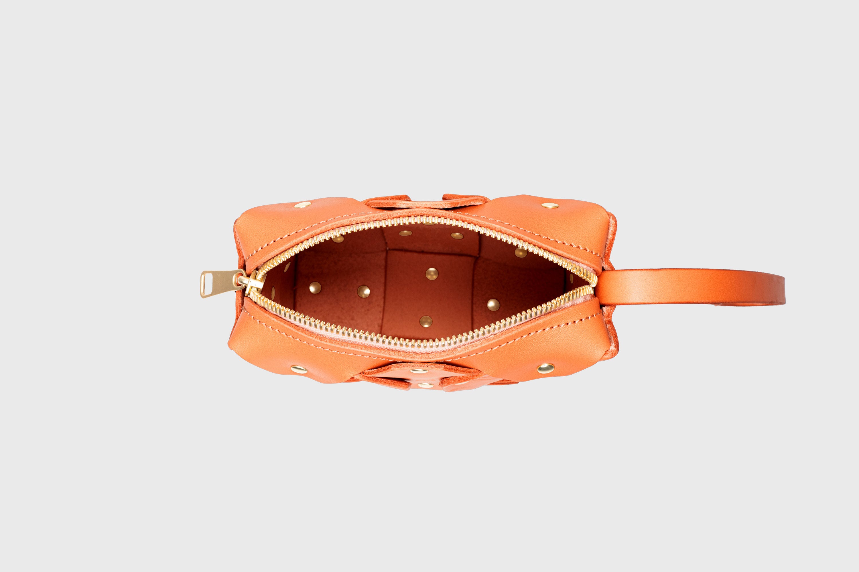 Rivet Bag Squared Orange Colour Leather Bag Minimalist Modern Design Premium Quality Atelier Madre Manuel Dreesmann Barcelona