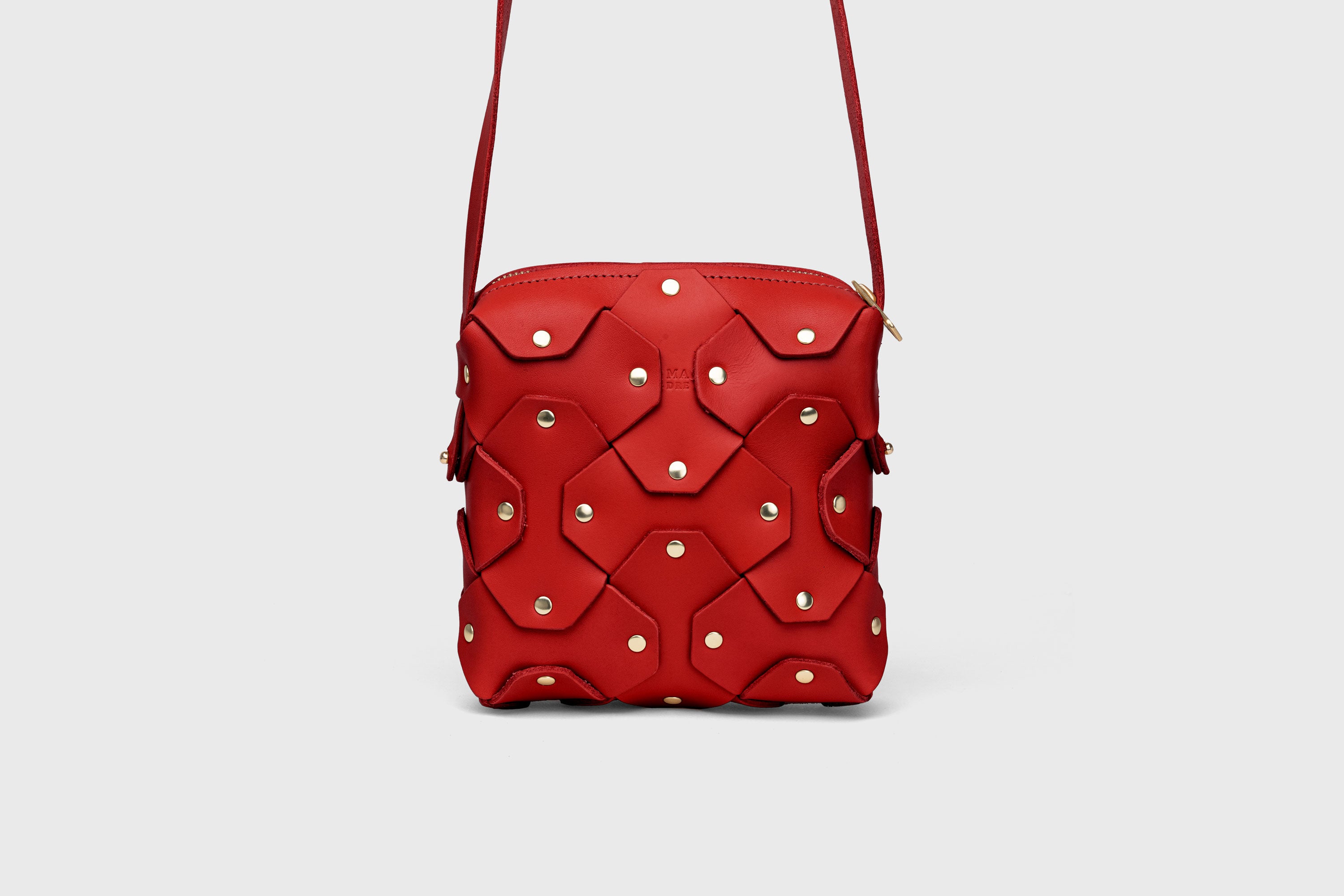 Rivet Bag Squared Red Color Leather Minimalist Modern Design Premium Quality Atelier Madre Manuel Dreesmann Barcelona