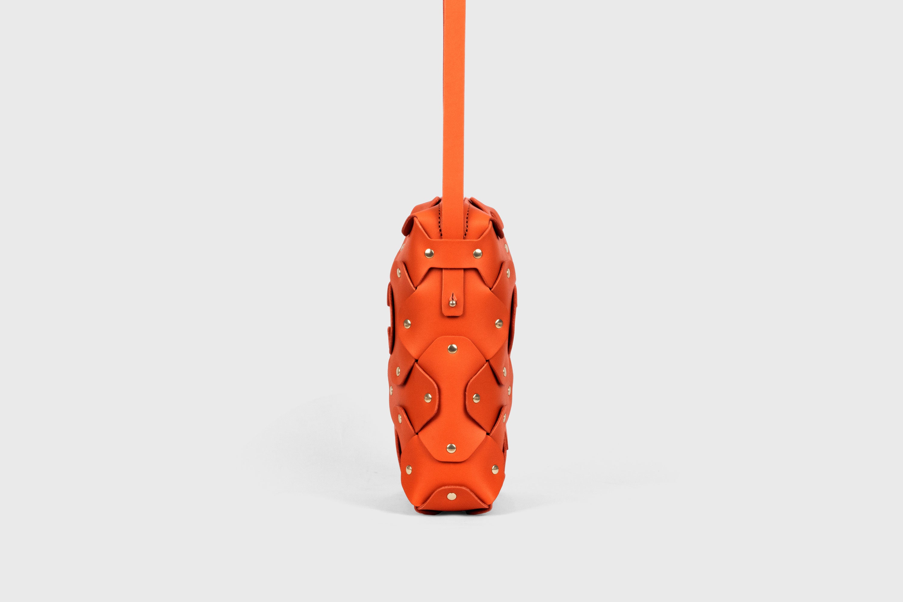 Rivet Bag Tall, Orange Colour, Vegetable-Tanned Leather, Modern Minimal Design. Premium Quality, Atelier Madre, Manuel-Dreesmann, Barcelona