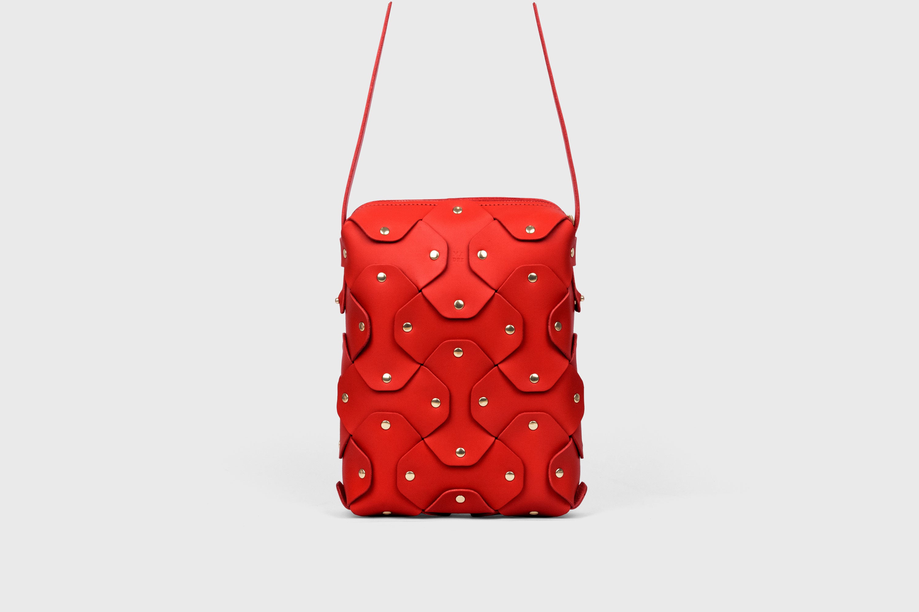 Rivet Bag Tall, Red Colour, Vegetable-Tanned Leather, Modern Minimal Design. Premium Quality, Atelier Madre, Manuel-Dreesmann, Barcelona