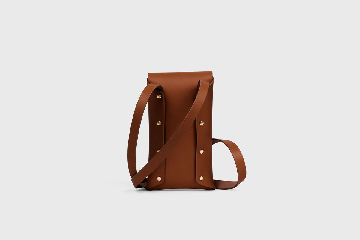 Sling Bag Pouch Dark Brown Leather Atelier Madre Manuel Dreesmann Barcelona Spain 13