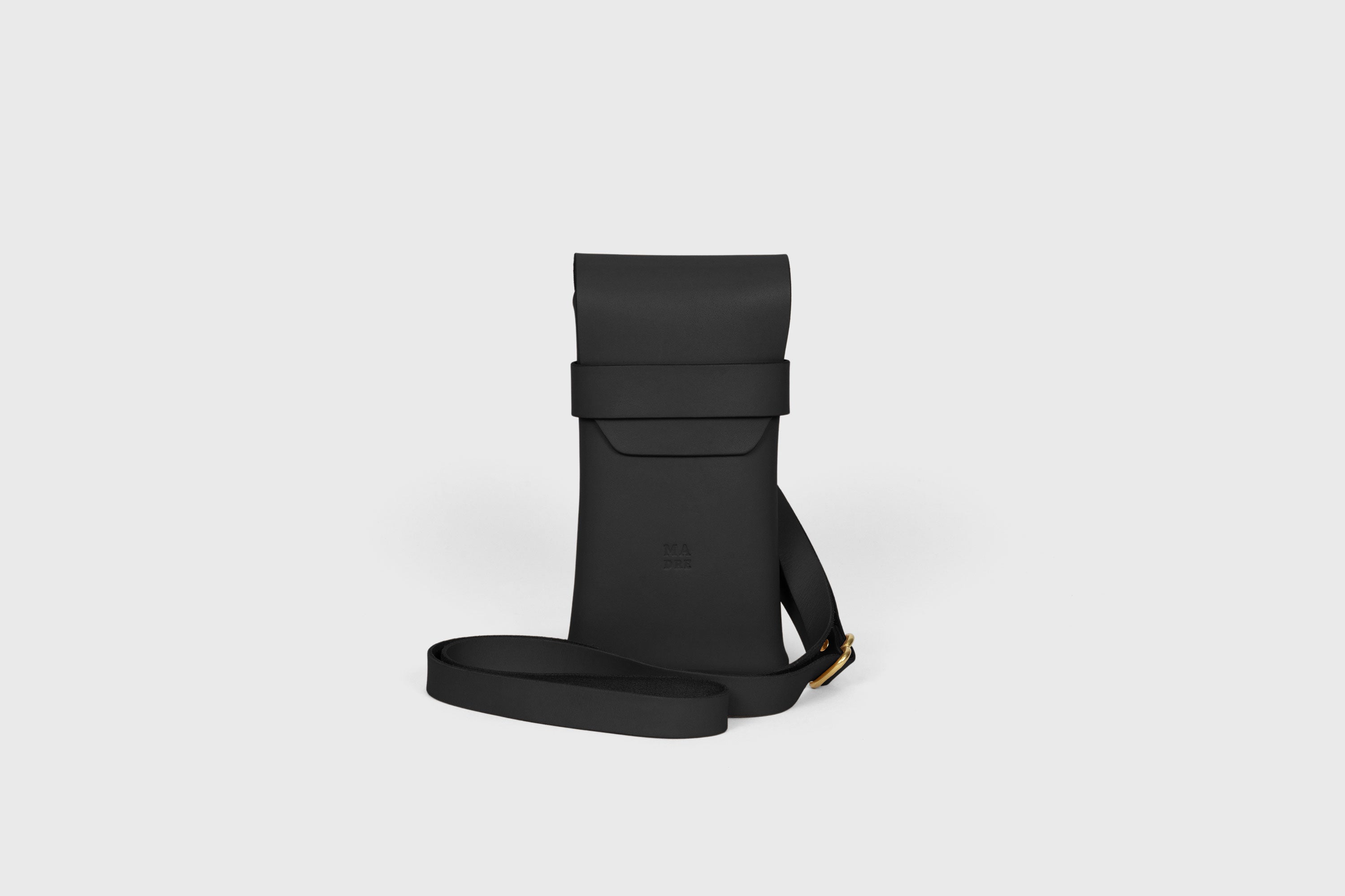 Sling Bag Pouch Leather Black Color Crossbody Premium Quality Modern Minimalist Independent Designer Atelier Madre Manuel Dreesmann Barcelona Spain