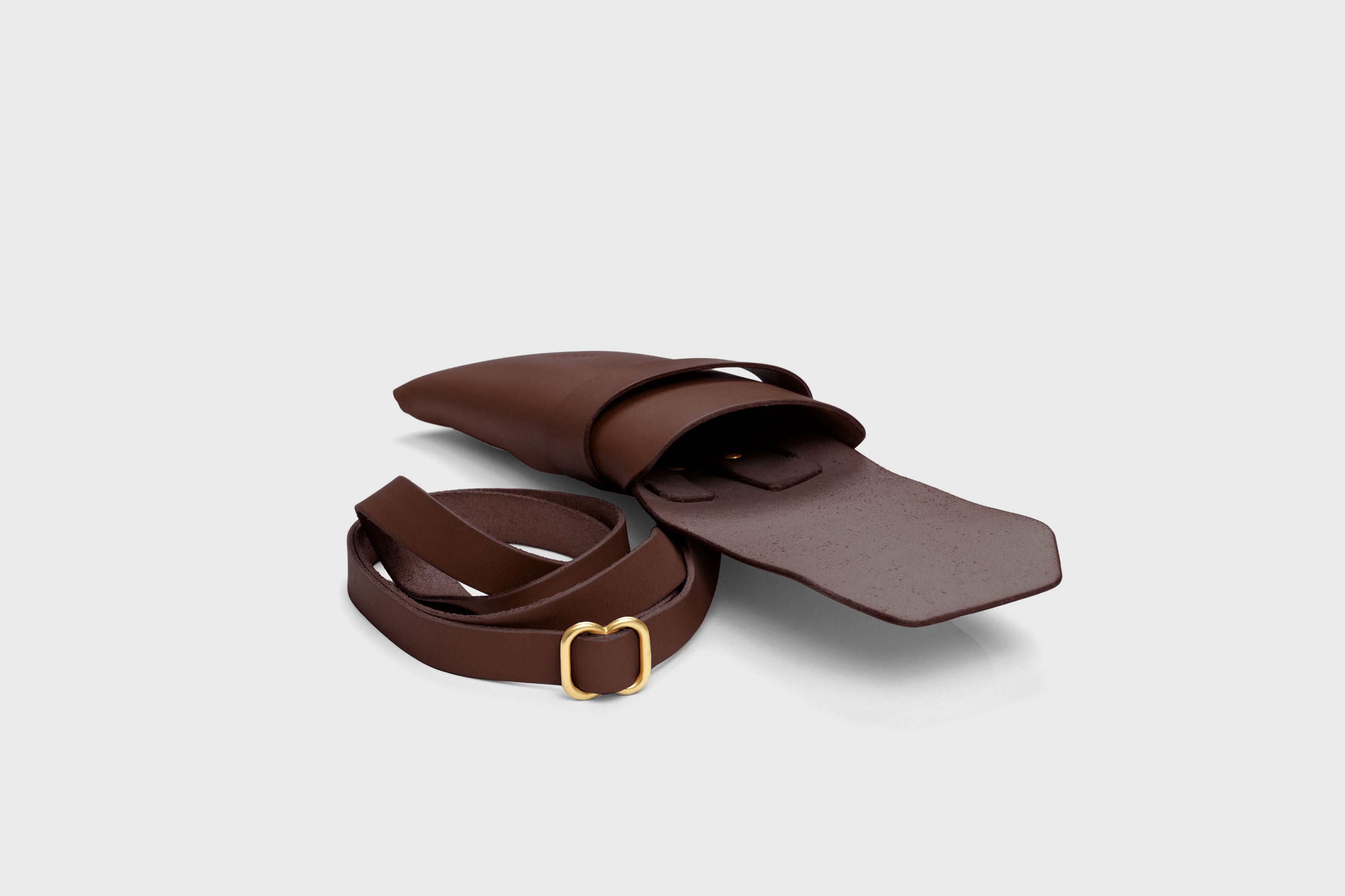 Sling Bag Pouch Leather Dark Brown Color Crossbody Premium Quality Modern Minimalist Independent Designer Atelier Madre Manuel Dreesmann Barcelona Spain