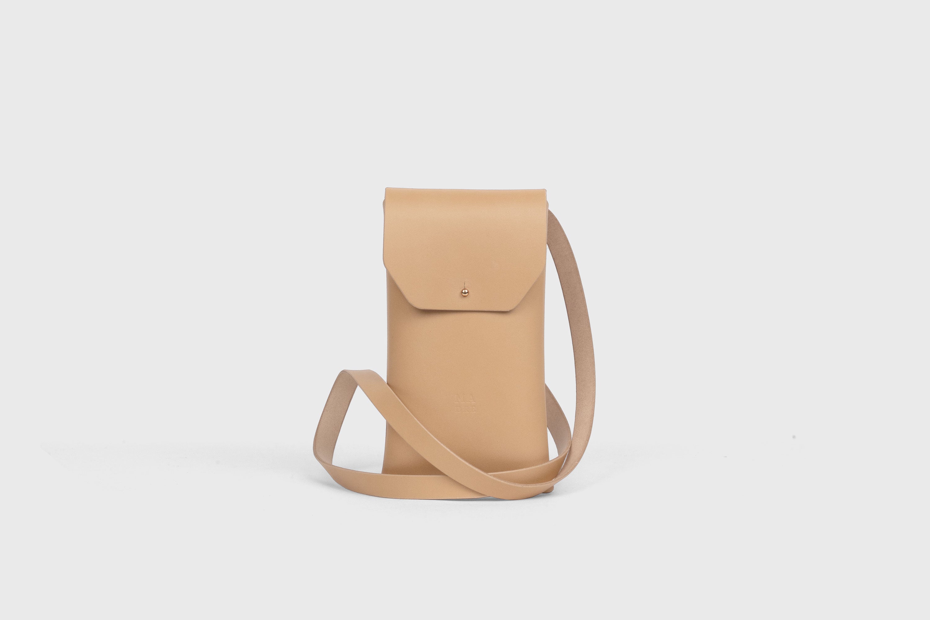 Sling Bag Pouch Leather Natural Color Vegetable Tanned Leather Crossbody Premium Quality Modern Minimalist Independent Designer Atelier Madre Manuel Dreesmann Barcelona Spain