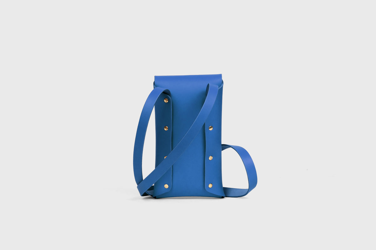 Sling Bag Pouch Royal Blue Leather Atelier Madre Manuel Dreesmann Barcelona Spain 13