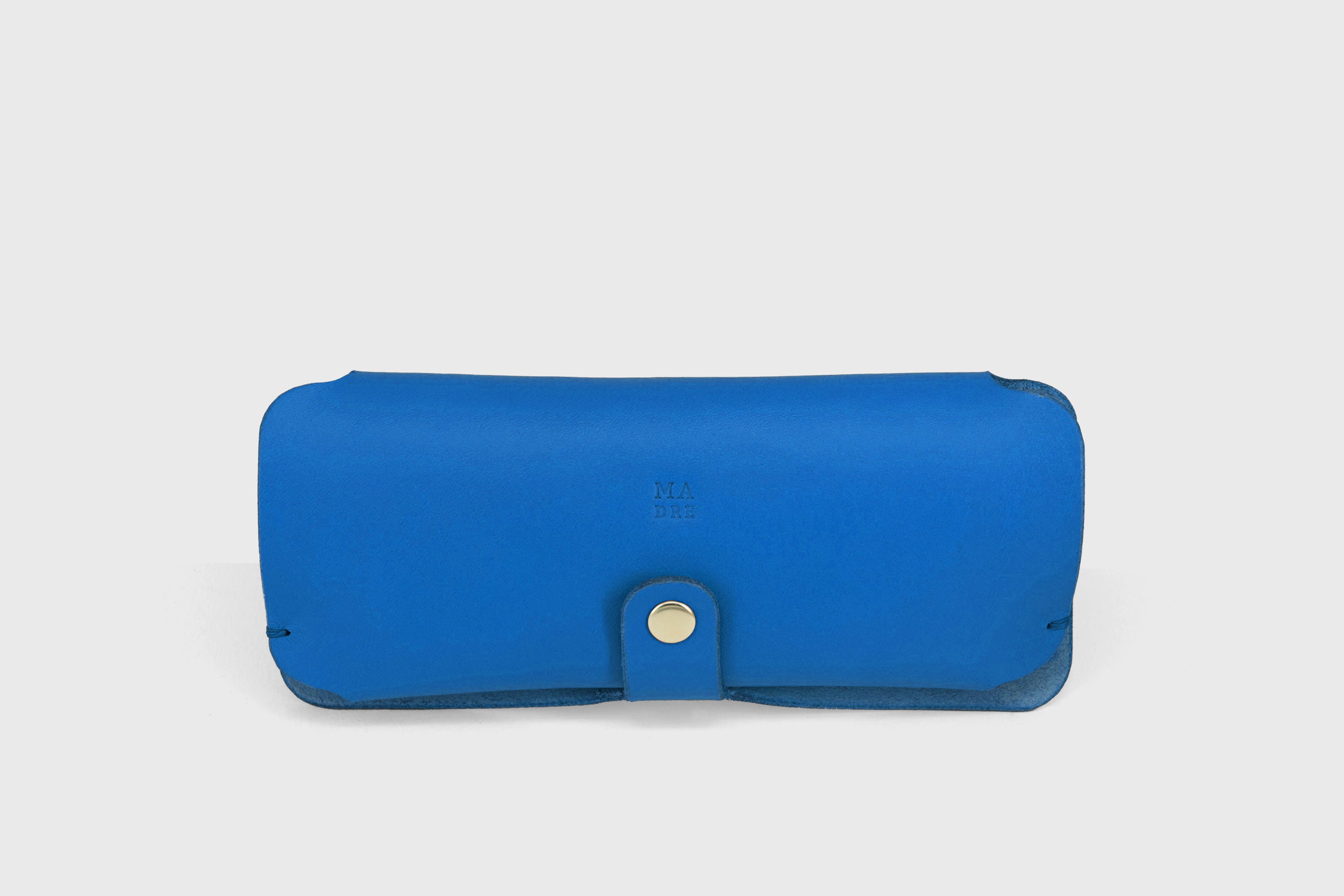 Glasses and Sunglasses Case Sleeve Royal Blue Leather Minimalistic Design Premium Quality Vegetable Tanned Leather Atelier Madre Manuel Dreesmann Barcelona Spain