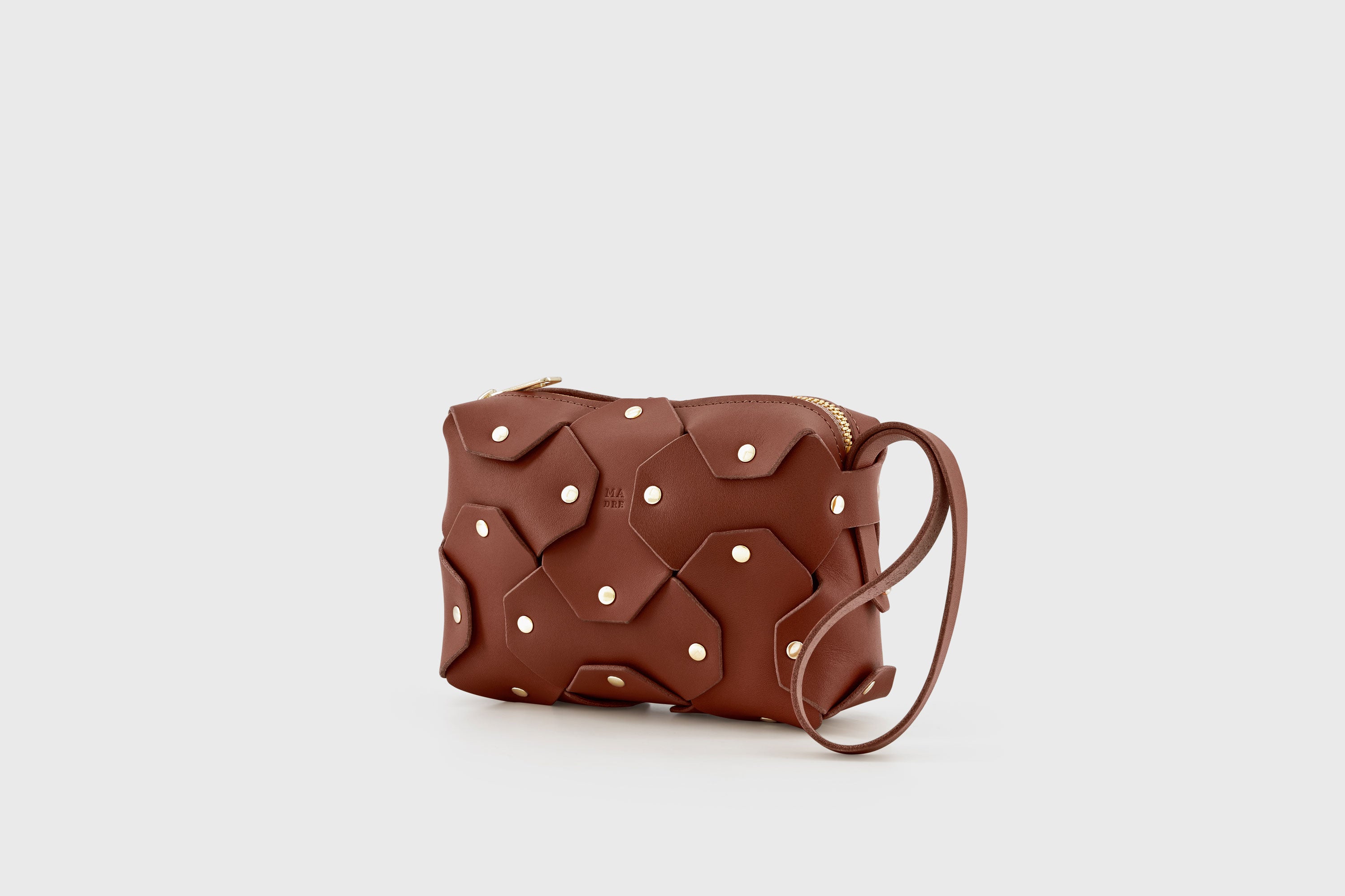 Rivet Bag Small Leather Dark Brown Color Clutch Crossbody Shoulder Detachable Full Brass Vegetable Tanned Full Grain Leather High Quality Modern Minimalistic Design Atelier Madre Manuel Dreesmann Barcelona Spain