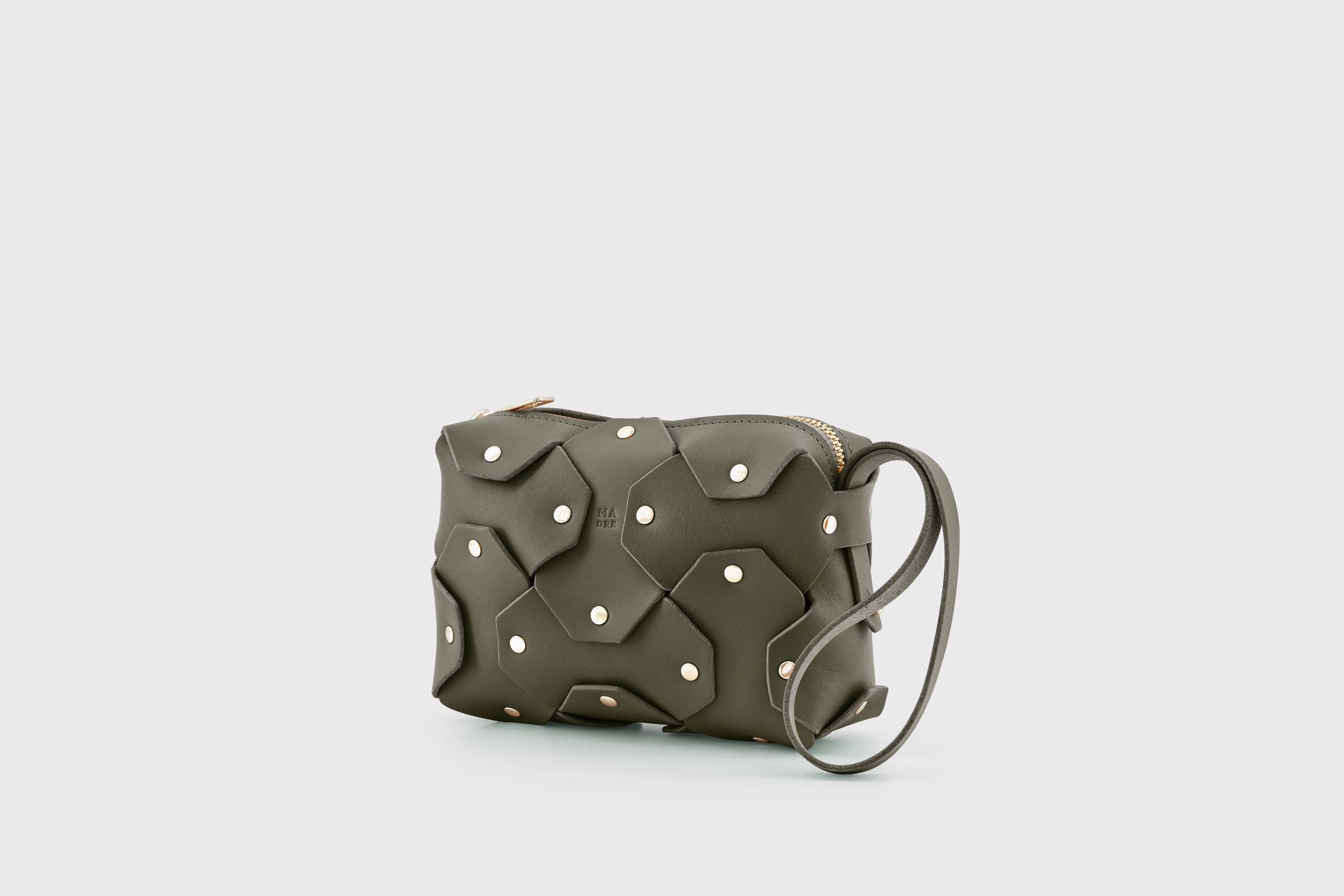 Rivet Bag Small Leather Olive Green Color Clutch Crossbody Shoulder Detachable Full Brass Vegetable Tanned Full Grain Leather High Quality Modern Minimalistic Design Atelier Madre Manuel Dreesmann Barcelona Spain