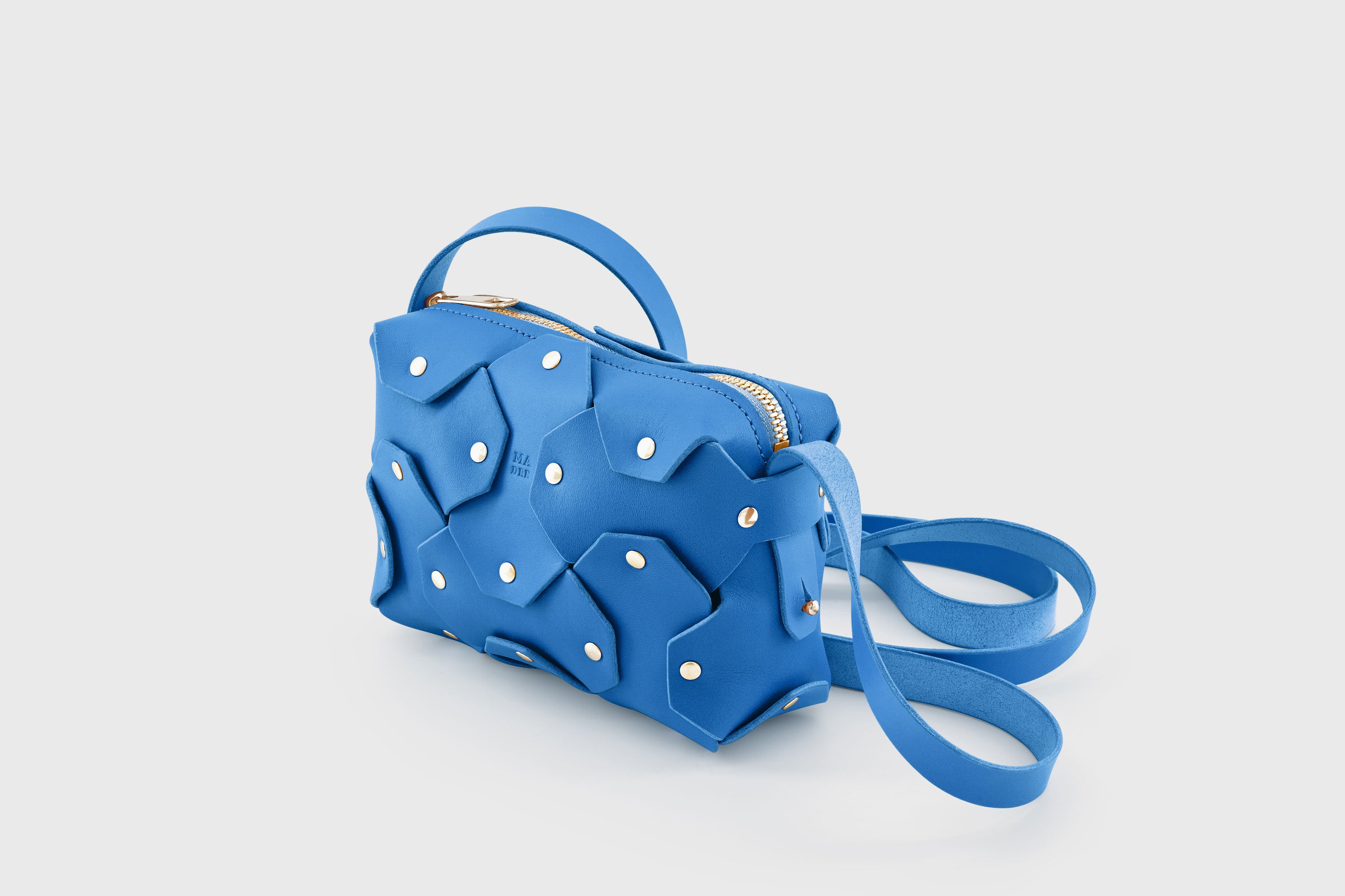 Rivet Bag Small Leather Royal Blue Color Clutch Crossbody Shoulder Detachable Full Brass Vegetable Tanned Full Grain Leather High Quality Modern Minimalistic Design Atelier Madre Manuel Dreesmann Barcelona Spain