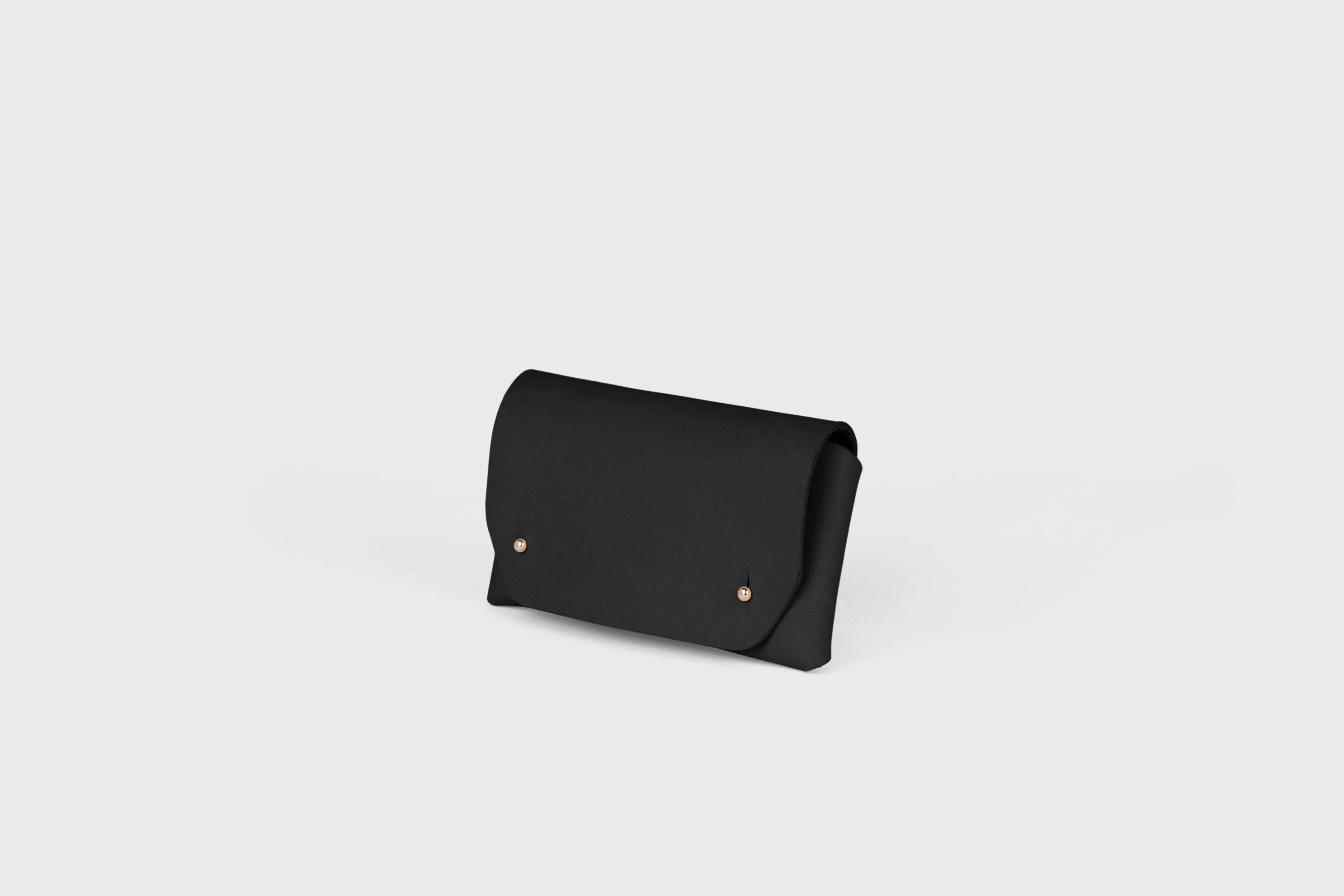 Tobacco Pouch Premium Leather Black Color Minimalist Design Atelier Madre Manuel Dreesmann Barcelona Spain