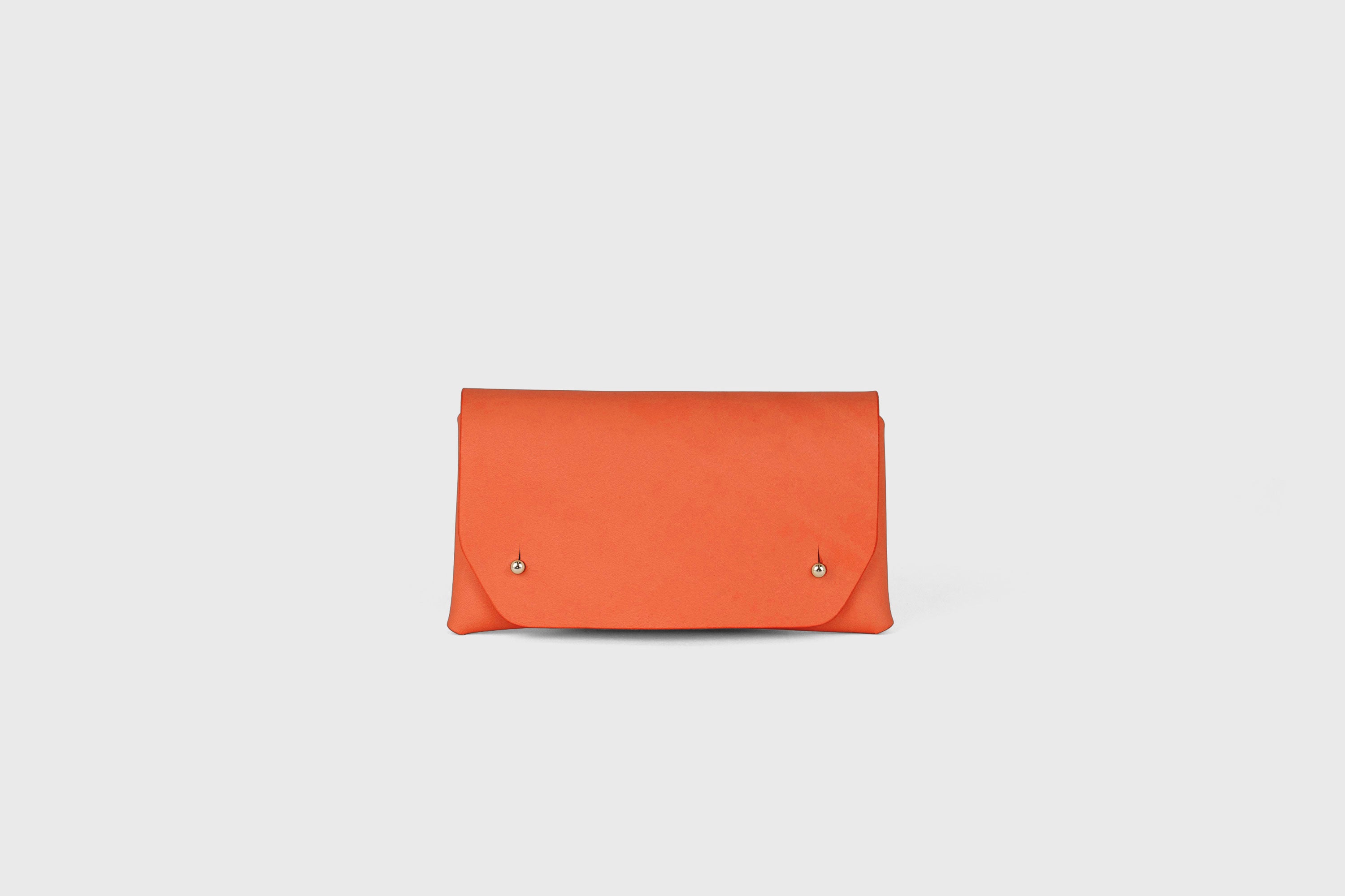 Tobacco Pouch Premium Leather Orange Color Minimalist Design Atelier Madre Manuel Dreesmann Barcelona Spain
