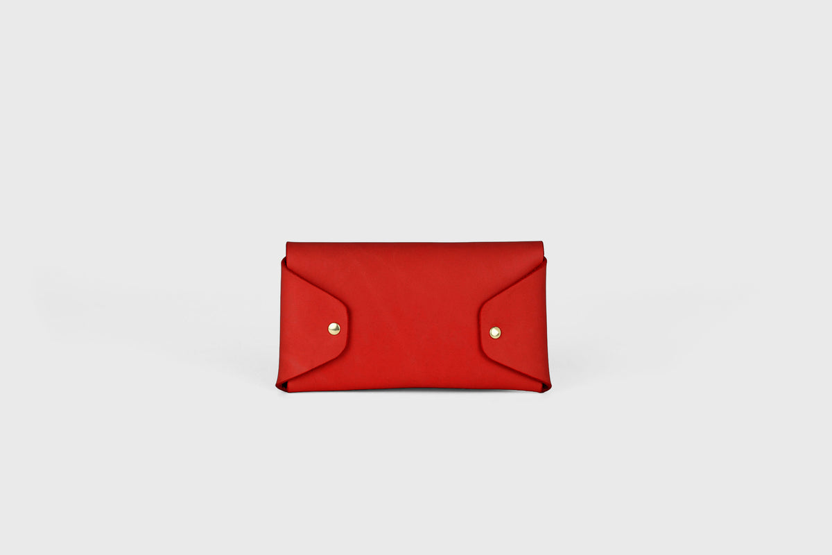 Tobacco Pouch Leather Red Colour Minimalist Atelier Madre Manuel Dreesmann Barcelona Spain 2